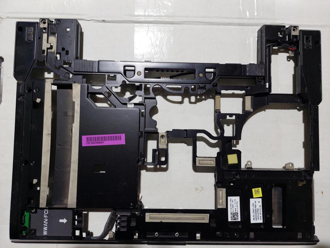 Dell Latitude E6400 F553C Alt Kasa CN-0WT540