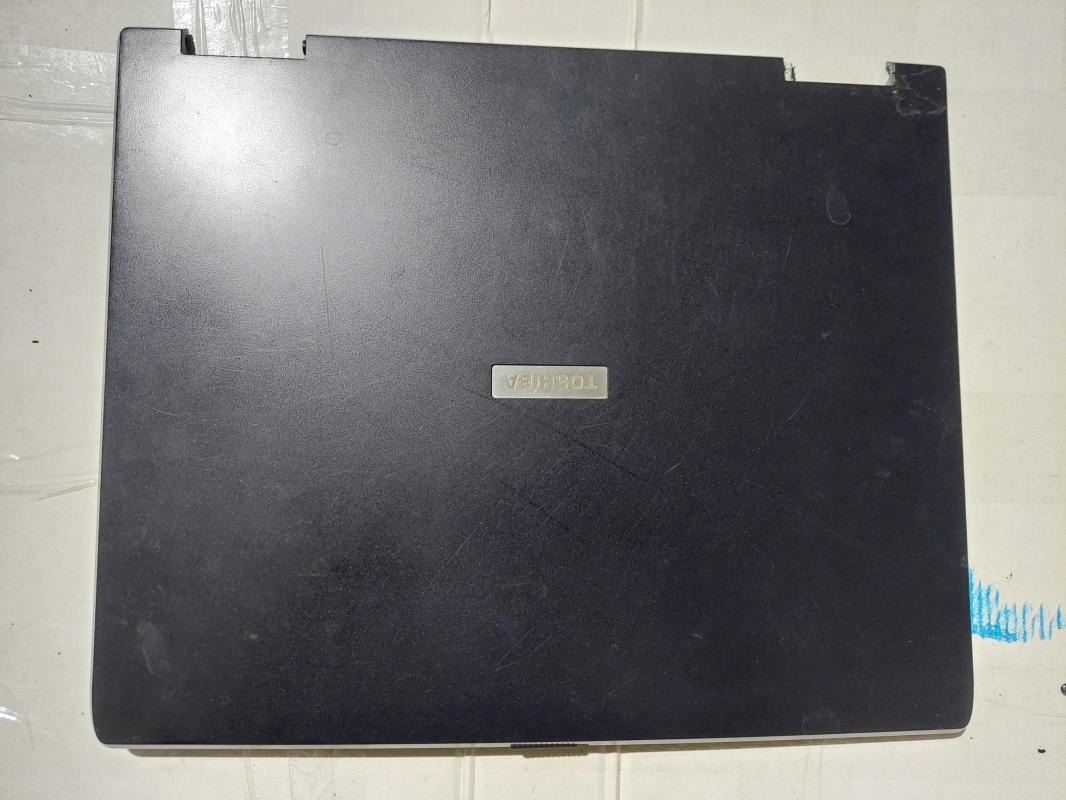 Toshiba Satellite L10 L10-102 Ekran Arka KAPAK Lcd Cover 39EW3LC0026