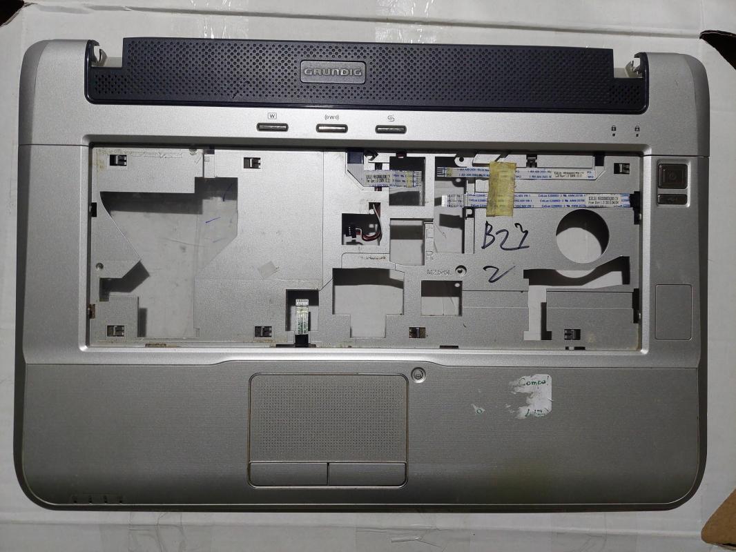 Grundig 1XM-GNB 1555A1MT Üst Klavye Kasa ap06l000d00 + HOPARLÖR SAĞ SOL SPEAKER L+R TOUCHPAD +MEDIAPLAYER KART + OPEN TUŞ KART