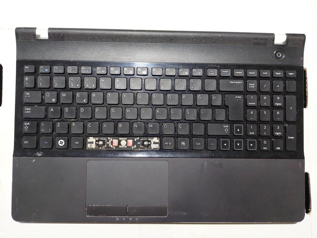 Samsung Np300E5A-S0ATR Üst kasa BA75 03590F  CNBA590318