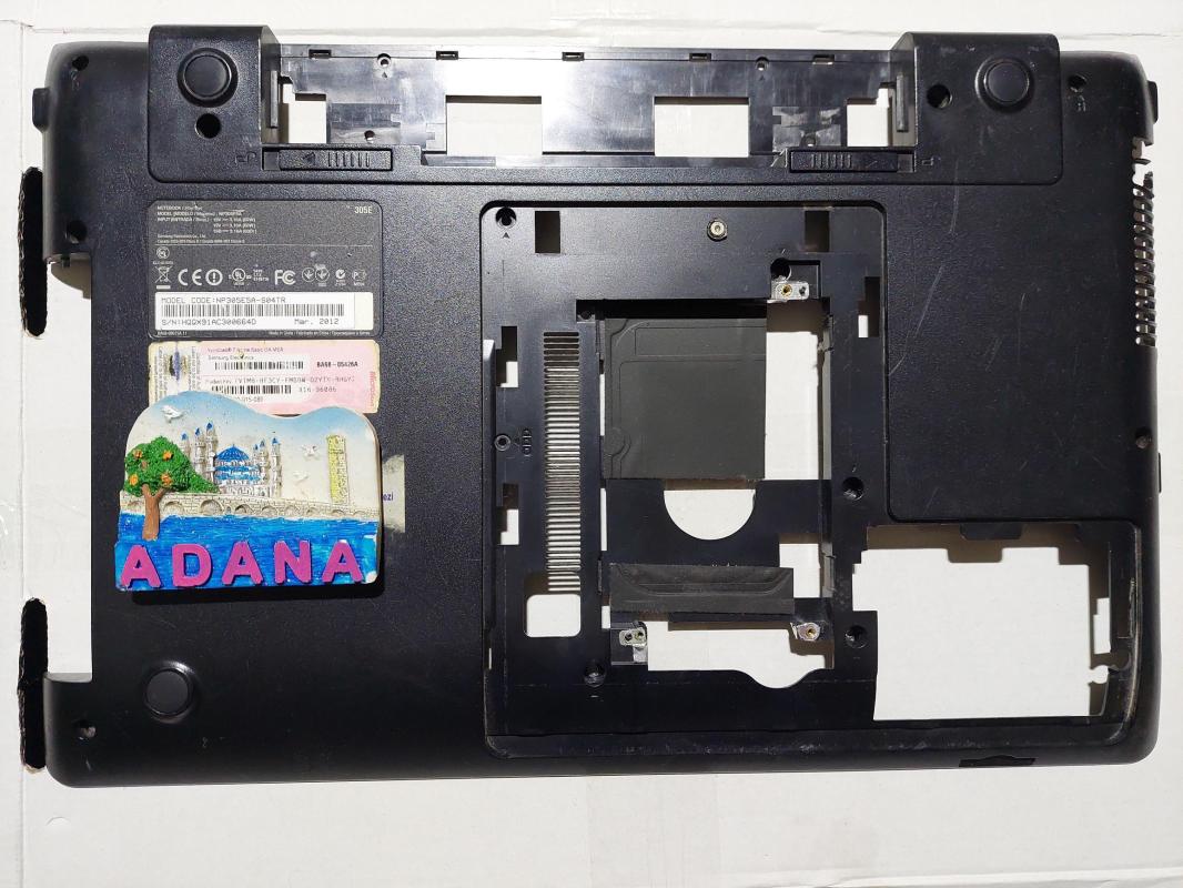 Samsung Np305e5a Alt Kasa BA75-03406A A