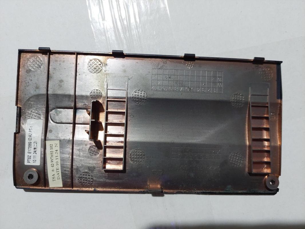 EXPER B5121 CLEVO 42 W76SJ 102 ALT KASA 