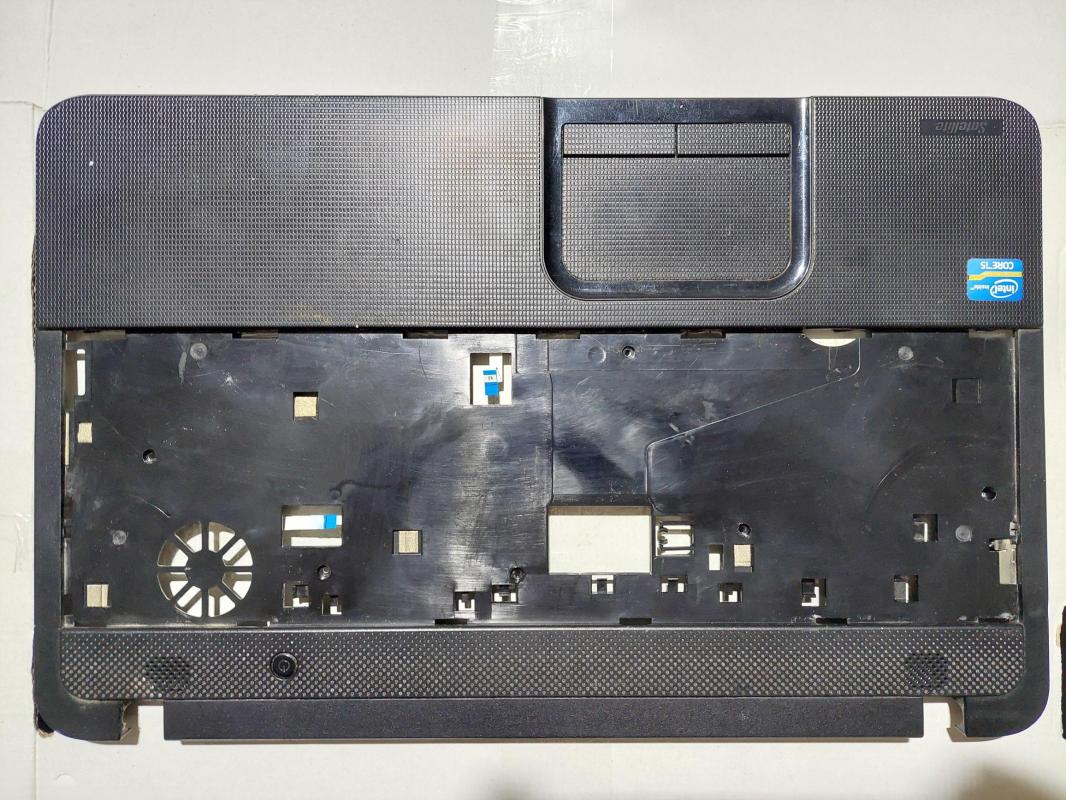 Toshiba Satellite C855 Üst Kasa Toshiba Satellite C850D-104 13N0 - ZWA0W01  -   13N0 - ZWA0W01