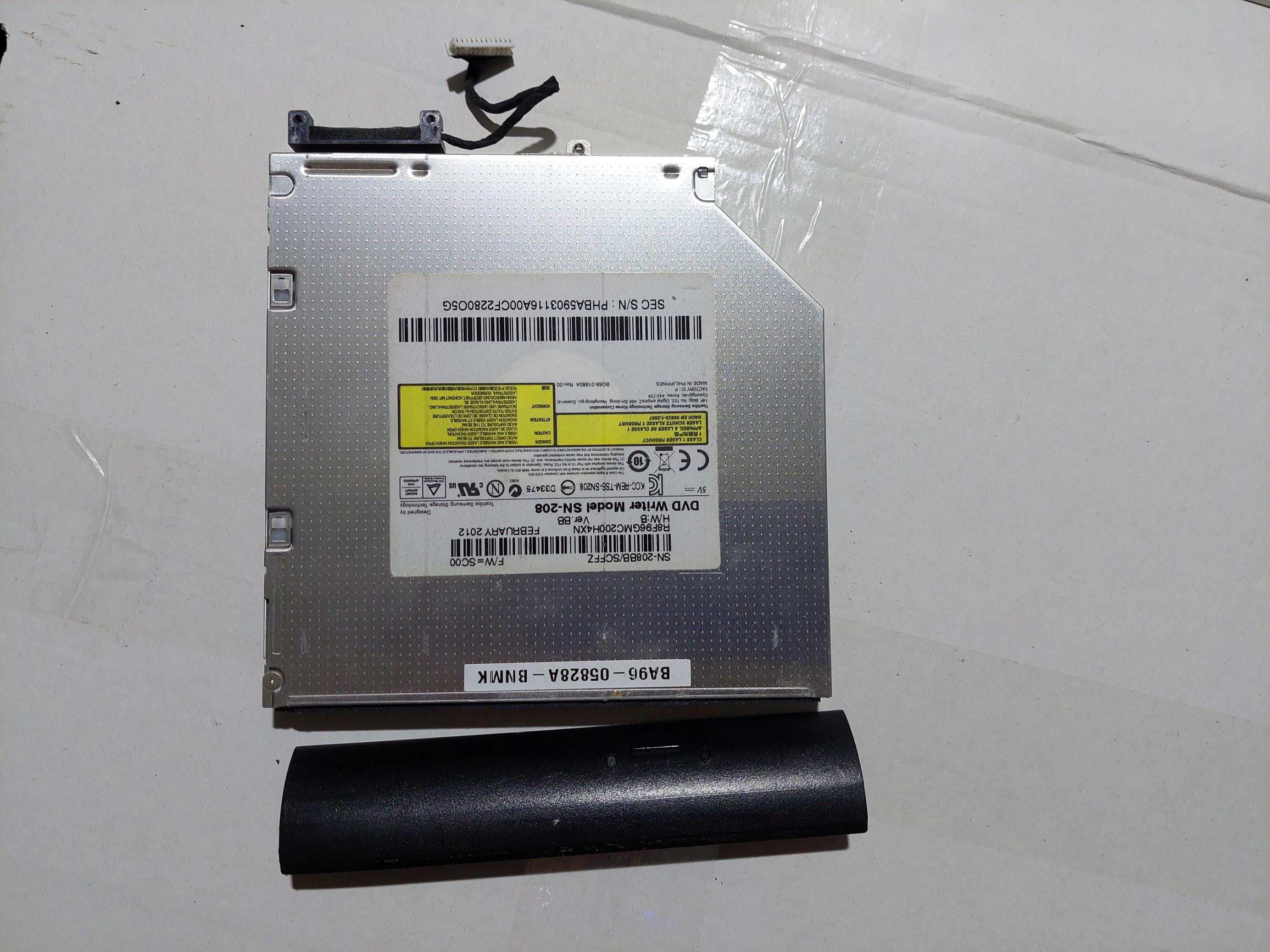 Samsung%20NP300E5A%20NP300E5C%20NP305E5A%20NP300E5X%20Sata%20DVD-CD%20Rom%20Kapaklı%20SN-208%20BA96-05828A%20OPTİK%20OKUYUCU