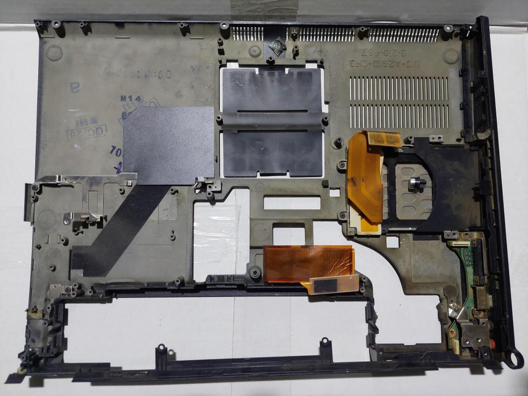 Sony PCG-6S2L PCG 6S7P  VGN-SZ Alt Kasa  3 210 457