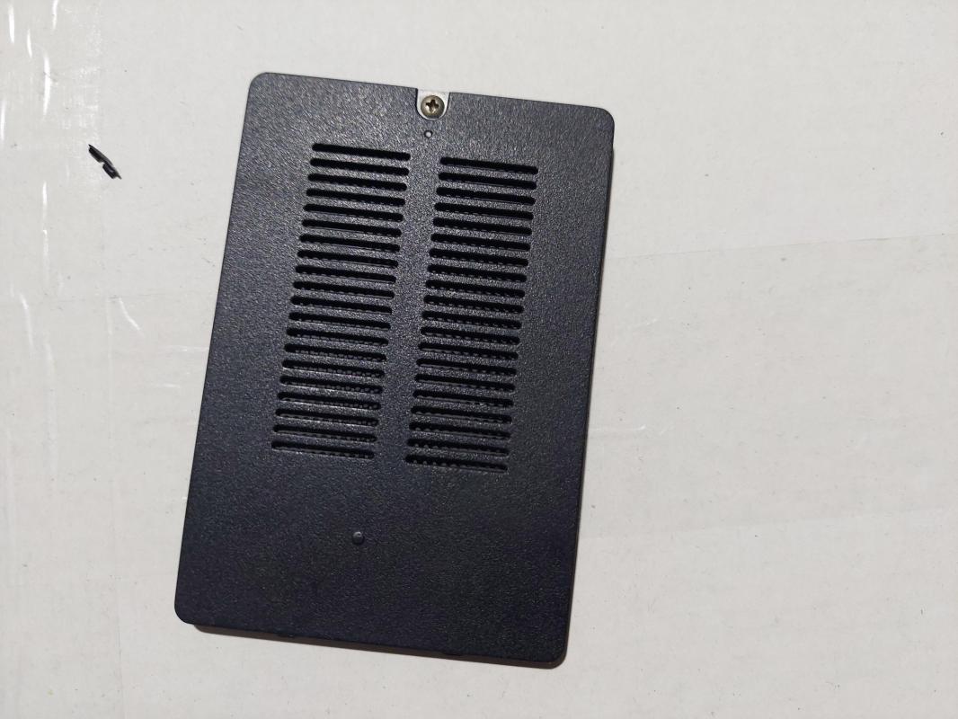 SONY SVE15 SVE151 ALT KASA SERVİS KAPAKLARI RAM KAPAĞI HDD KAPAĞI