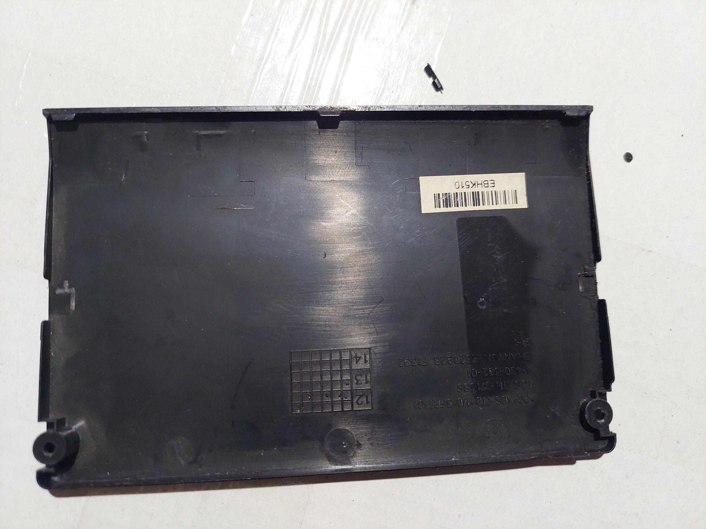 SONY SVE15 SVE151 ALT KASA SERVİS KAPAKLARI RAM KAPAĞI HDD KAPAĞI