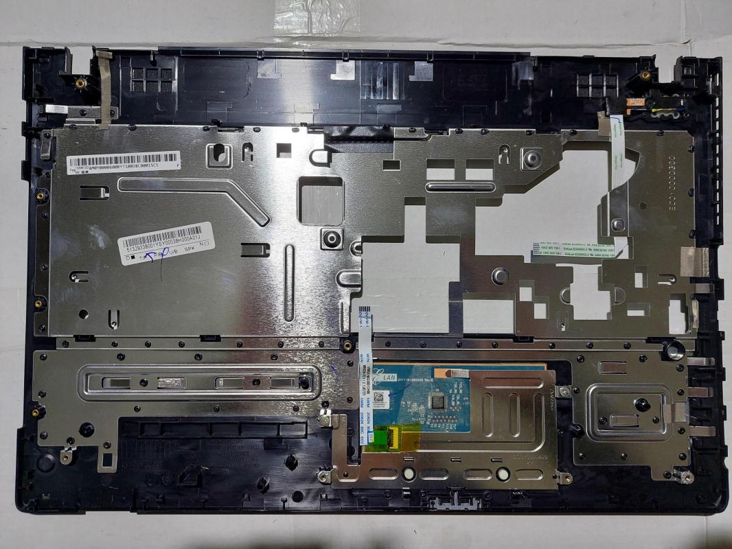 Lenovo  ideapad  G500 20236 ÜST KASA EC0Y0000300  90202710  AM0Y0000600