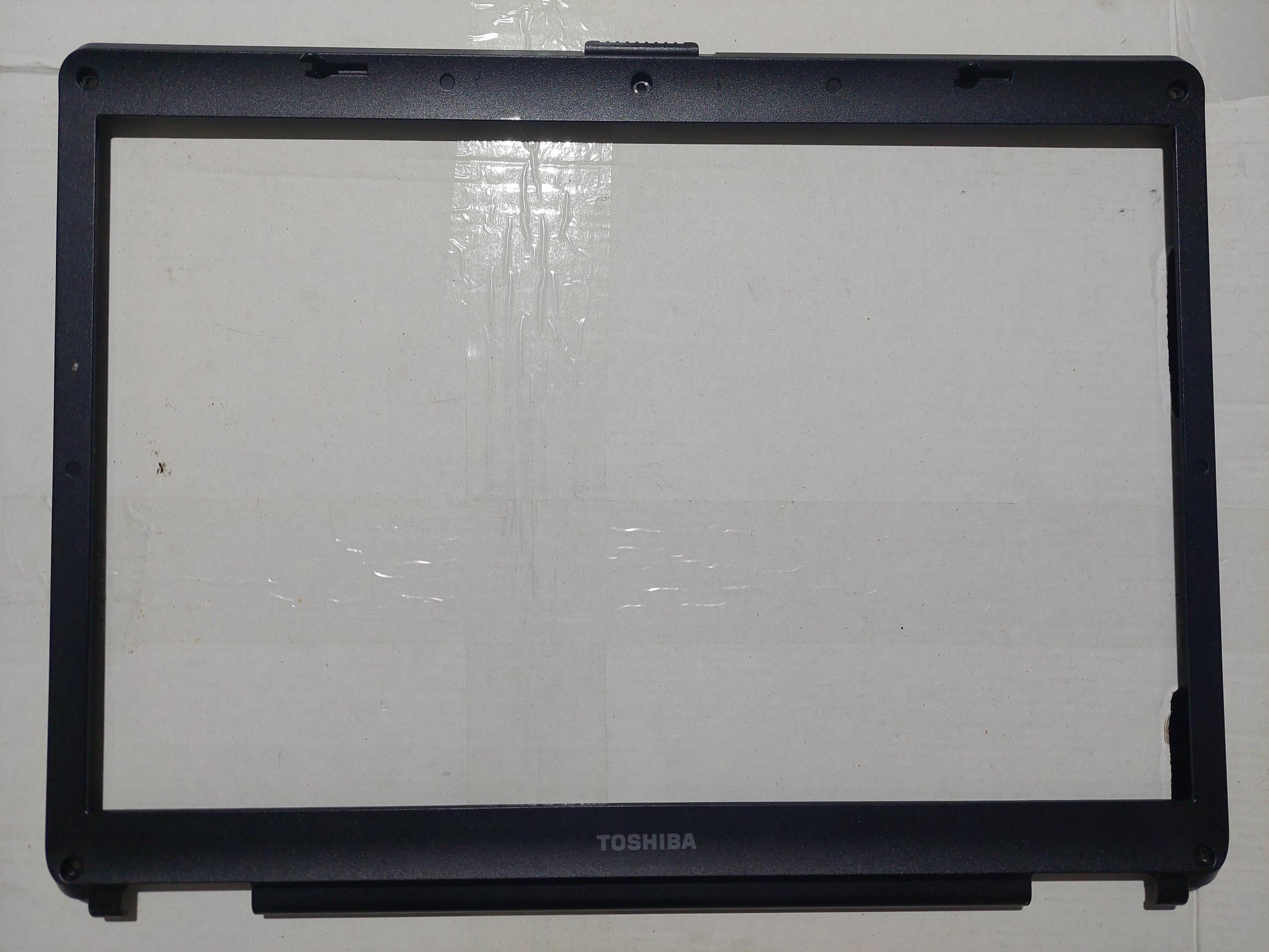Toshiba Satellite A135 Bezel AP015000200