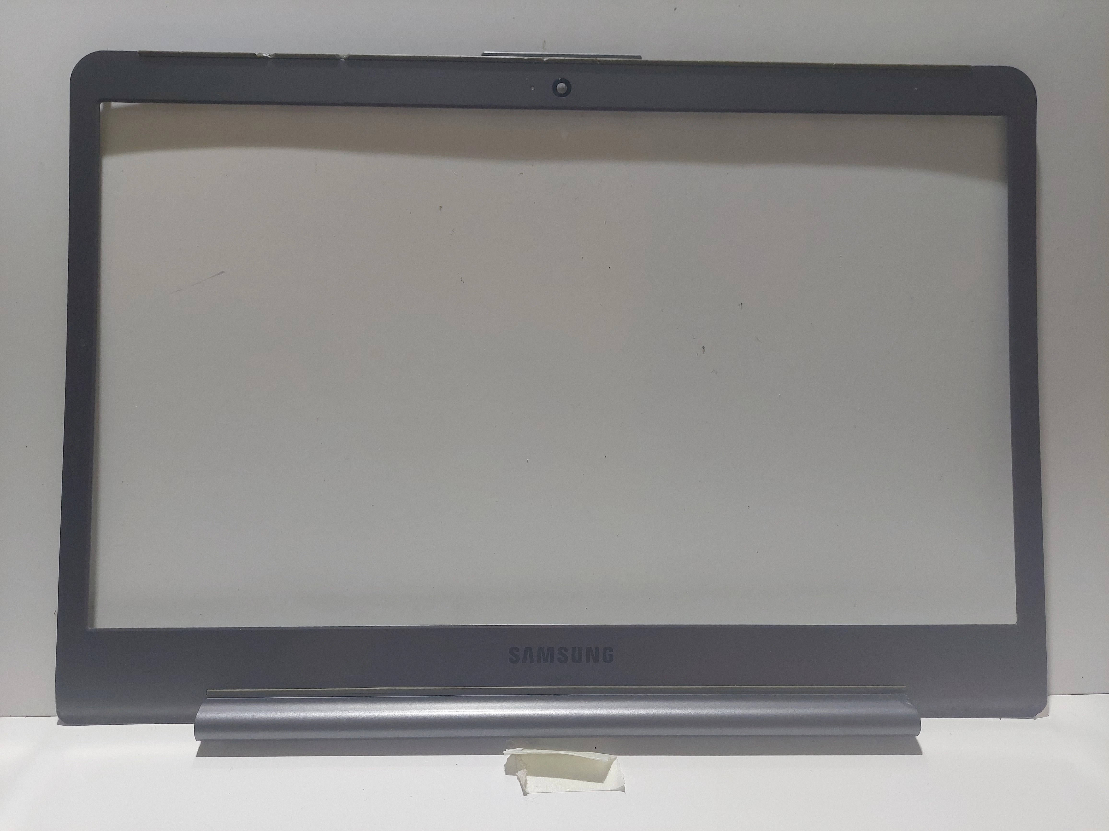 SAMSUNG np530uc3 a08tr BEZEL ÇERÇEVE BA81-163C4A