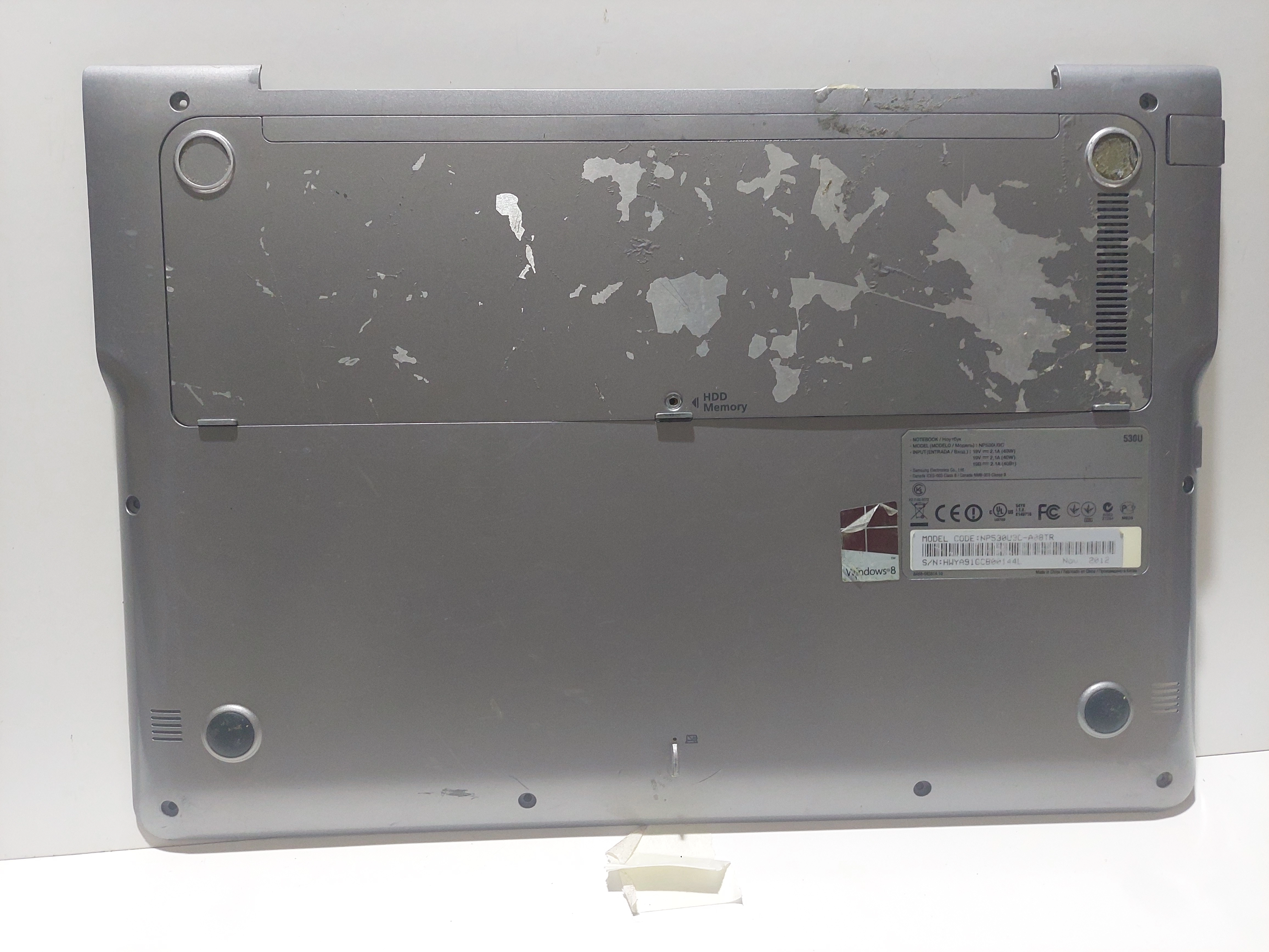 SAMSUNG ALT KASA np530uc3 a08tr GRİ METAL KASA