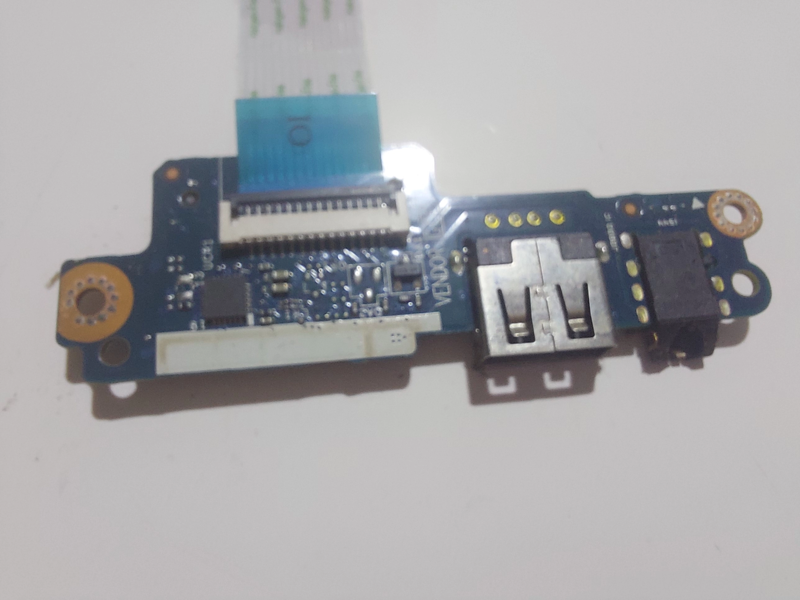  LENOVO Z51-70 500-15ISK 500-15ACZ USB SES KARTI OKUYUCU KARTI LS-C282P