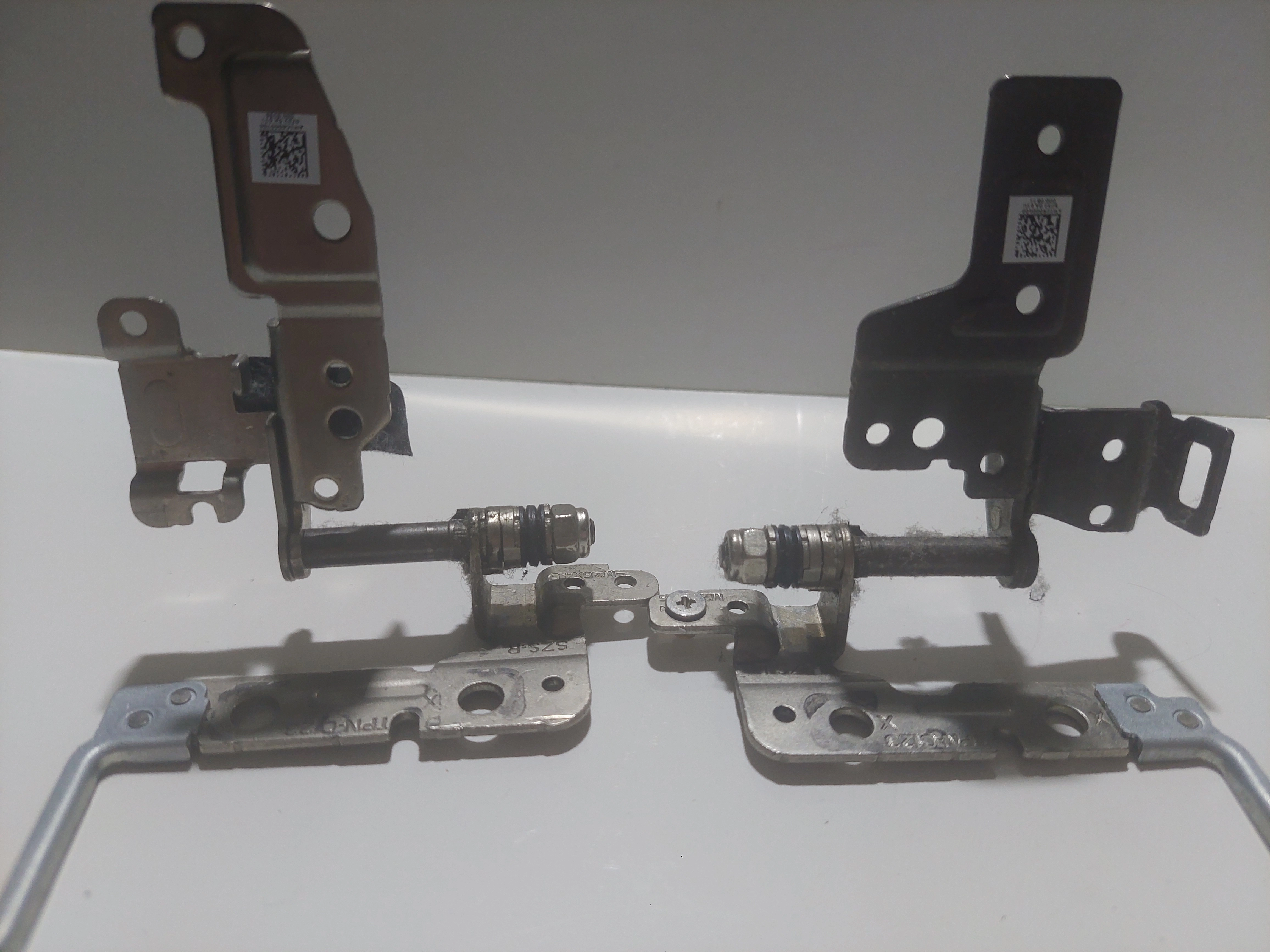 Hp 17-R100NT 17-N100NT SAĞ SOL Menteşe TK HINGE AM1CR000700 AM1CR000600 HP Envy HP 17-N M7-N M7-N101DX TPN-C12