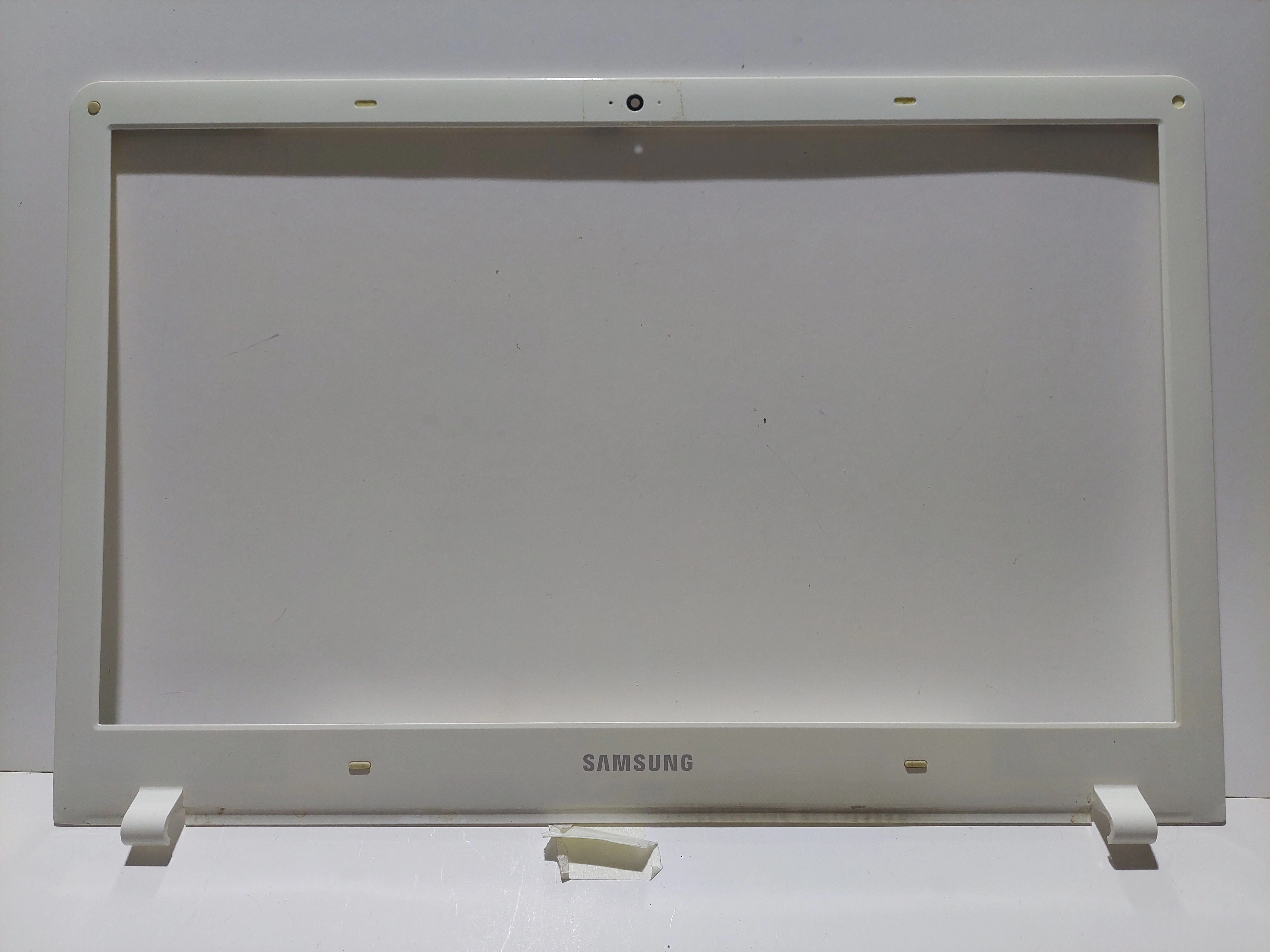 Samsung 370R, NP370R5E Ekran Çerçeve BEZEL BA75-04475A