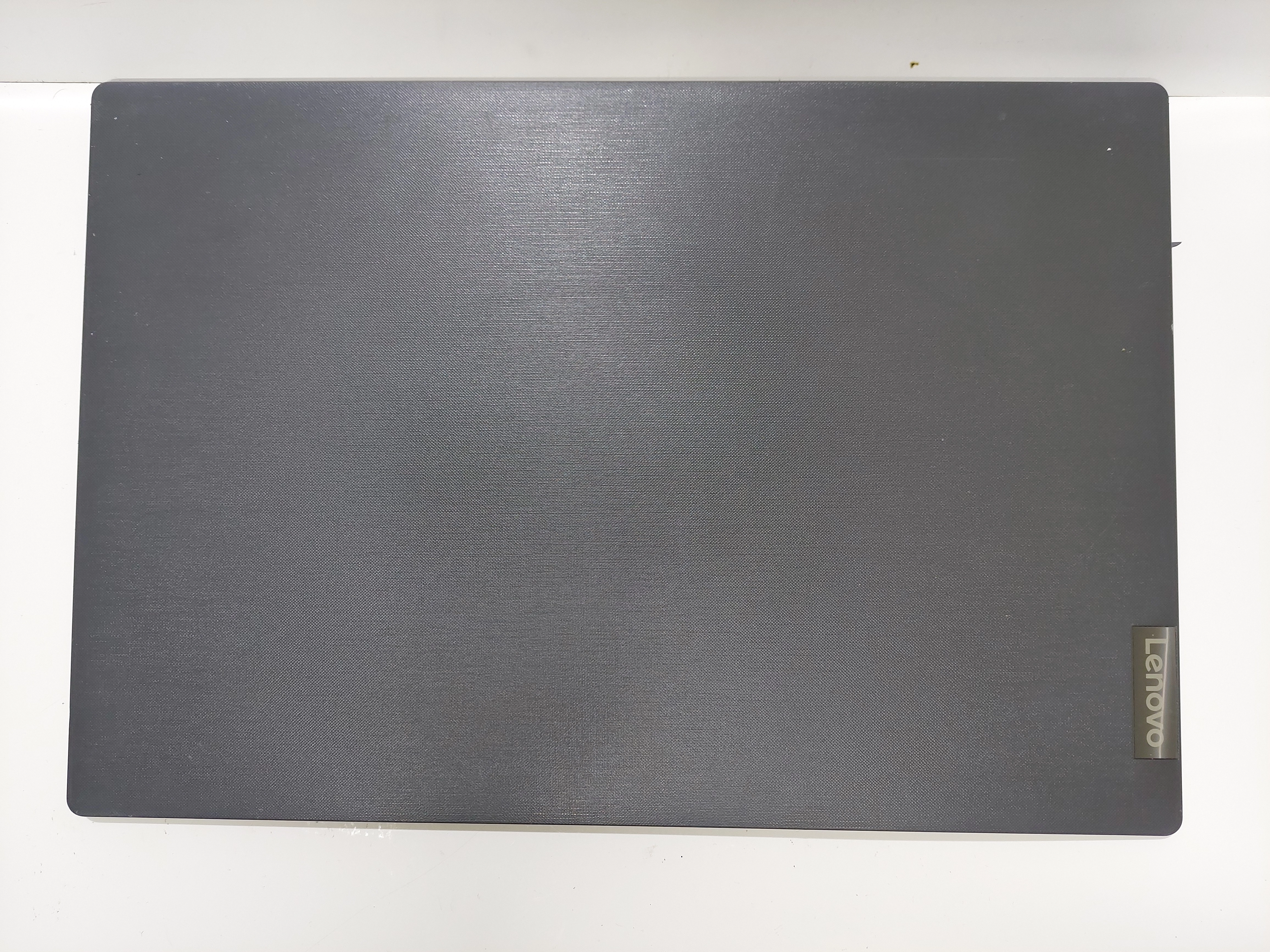 Lenovo IdeaPad V15-IWL V15-IGL V15-IIL V15-IKB V15-ADA LCD Arka Kapak COVER  FA1KW0001X0