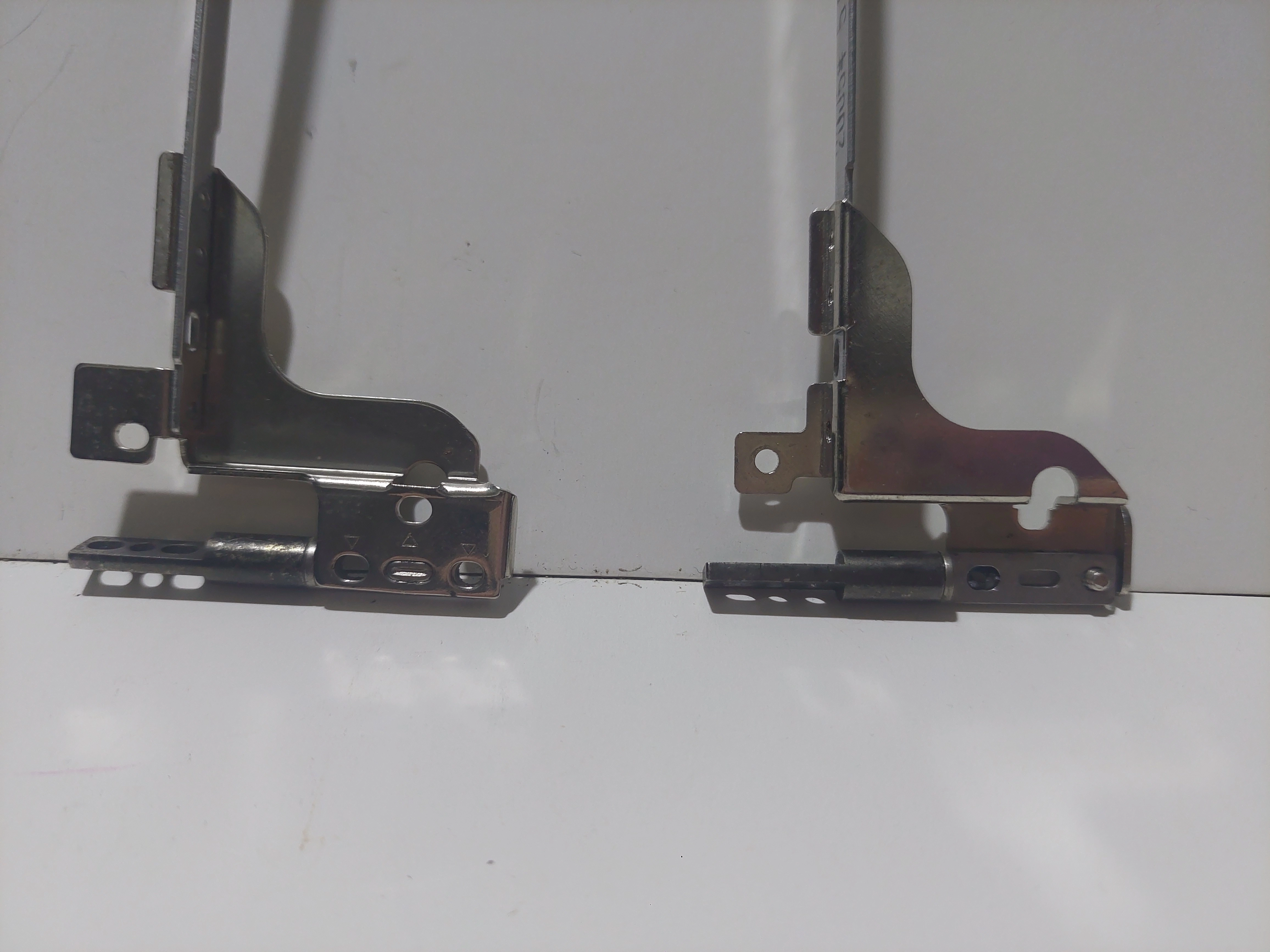 Acer Aspire 3000 / ZL1-15 BKT-R JAR-2  / ZL1-15 BKT-L JAR-2 SAĞ SOL MENTEŞE