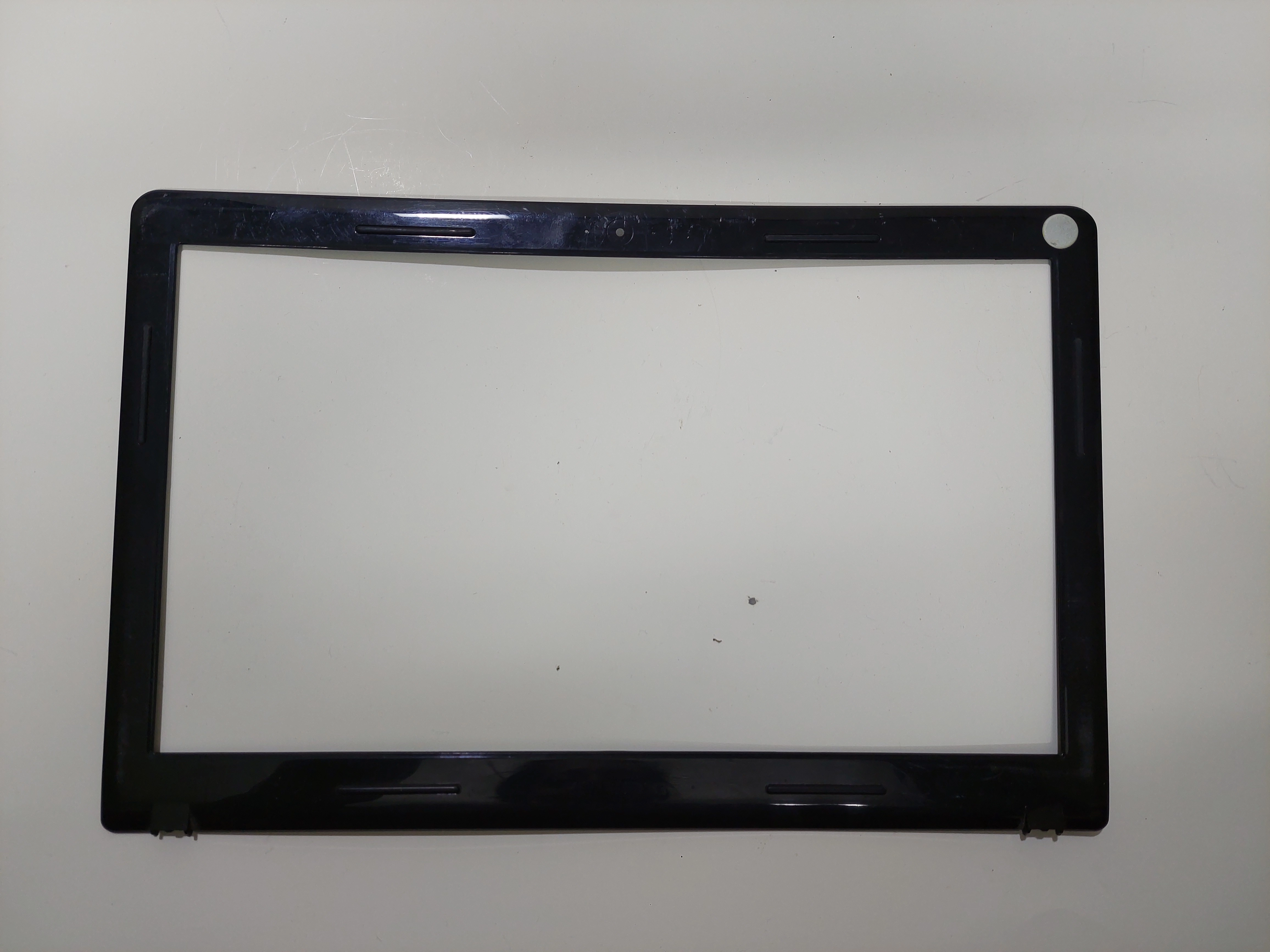 GRUNDİG GNB 1450 B2B8  ÖN ÇERÇEVE BEZEL ZYE39JW6LBST303A 