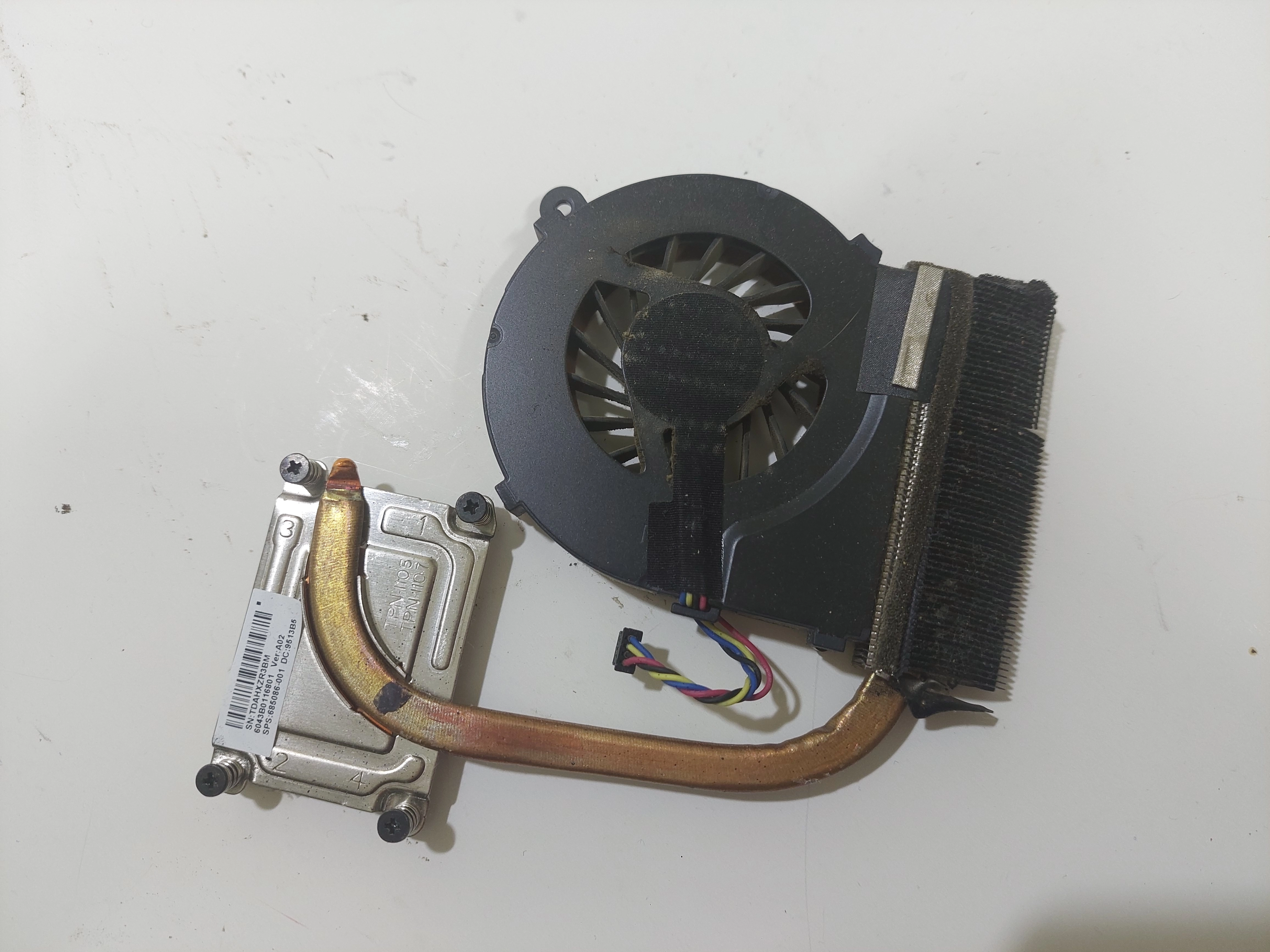 %20HP%20250%20G1%20CPU%20SOĞUTUCU%20FAN%20VE%20BAKIRI%20%20%20685086-001