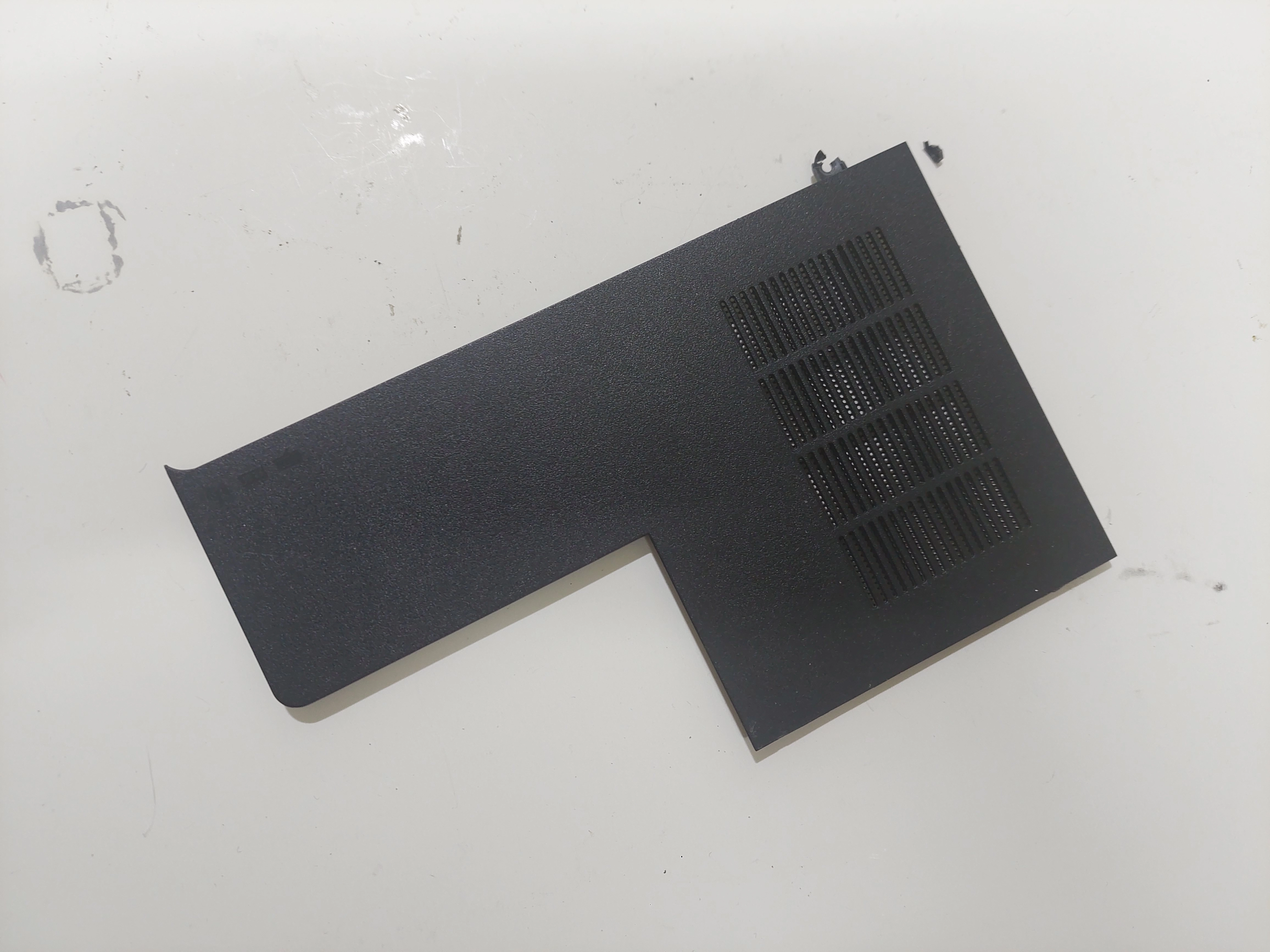 HP 250 G1 ALT KAPAK 1510B1309601