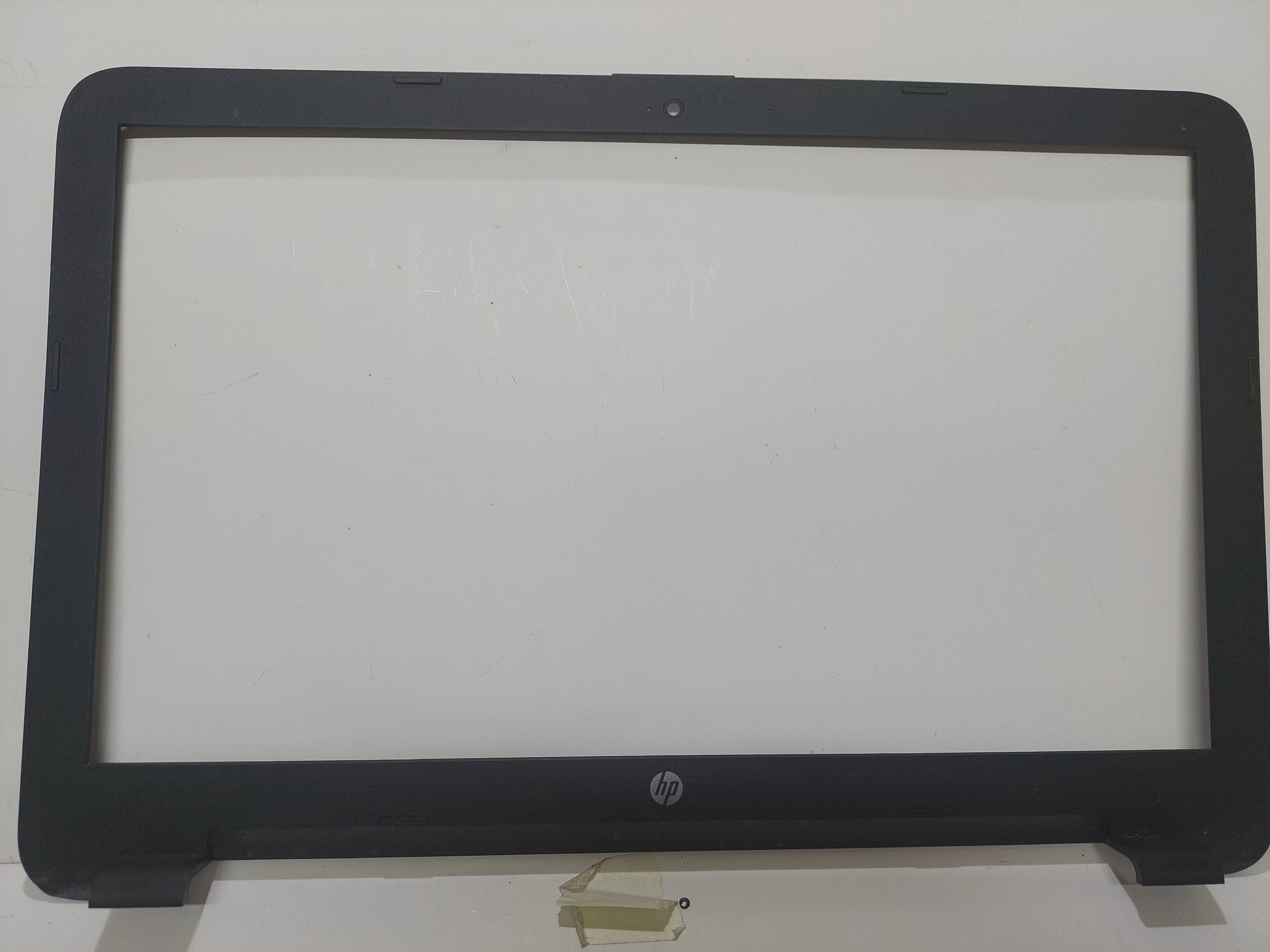 Hp 250-G4  V1 AP1EM000200  15-AY115NT BEZEL ÖN ÇERÇEVE 