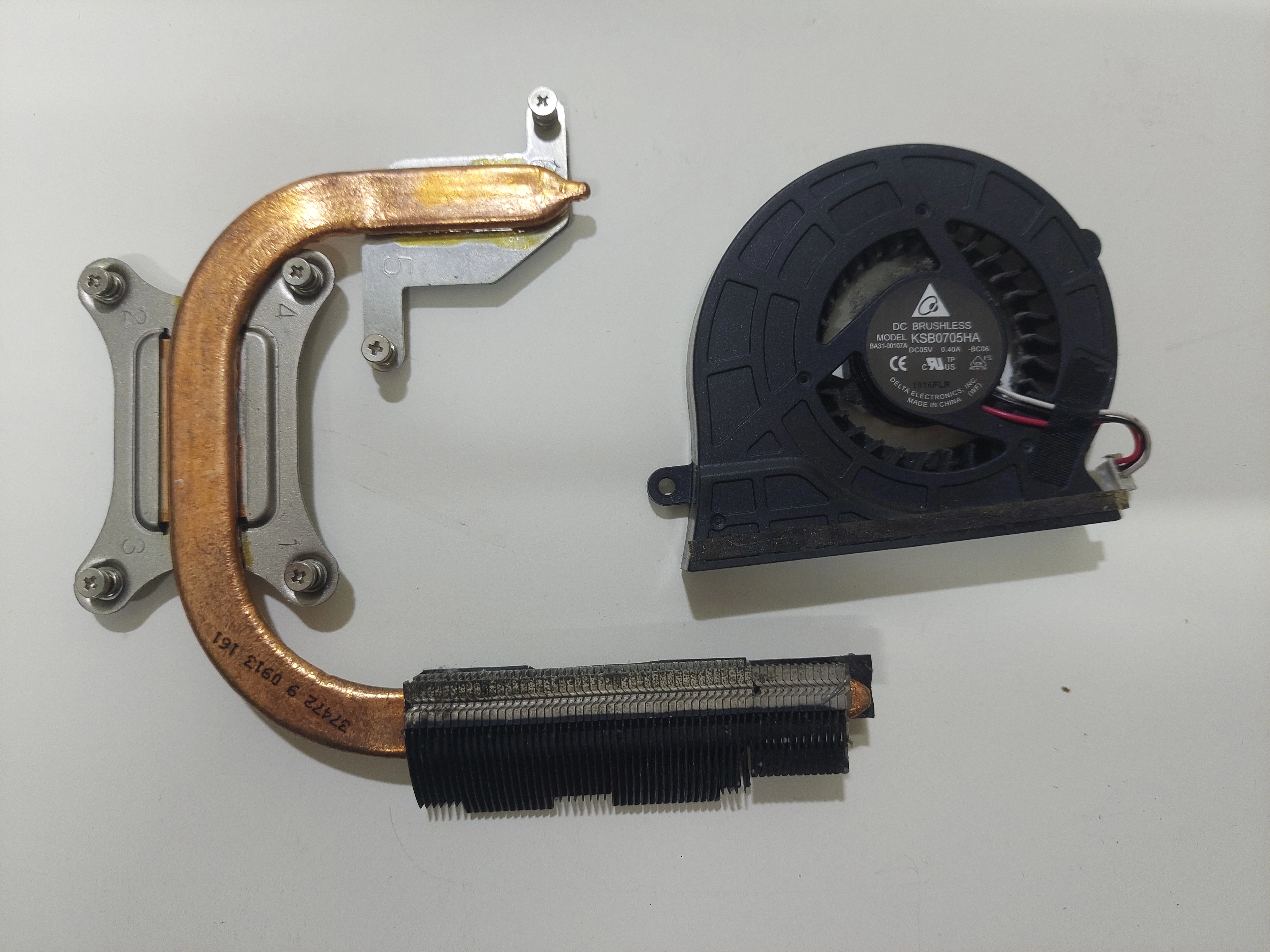 Samsung NP300E4A CPU SOGUTUCU FAN VE BAKIRI  NP300V4A NP305E5A NP300E5A NP300E5C BA62-00639A BA62-00639B 00639C