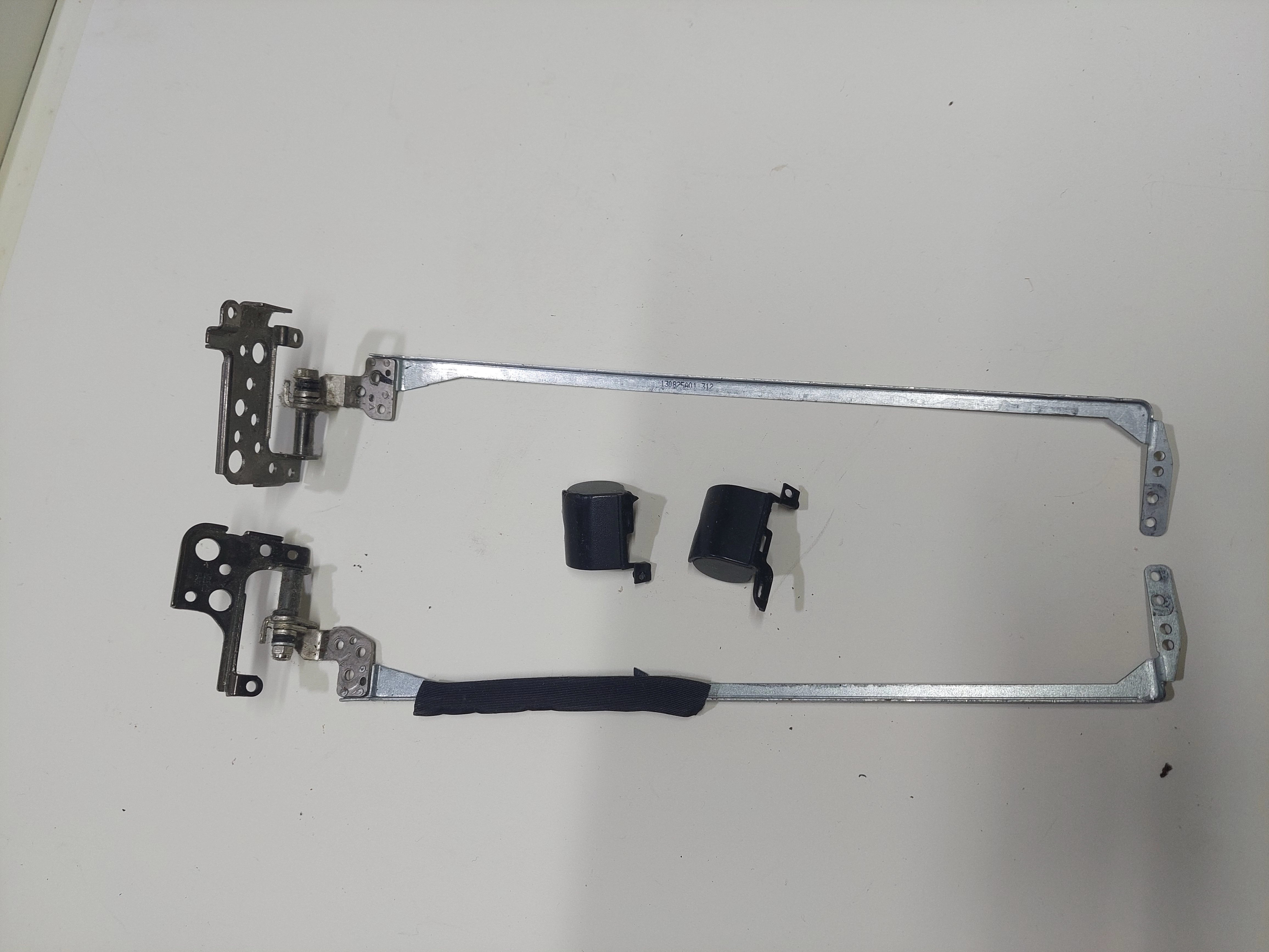 Acer Aspire E1-522 SAĞ SOL MENTEŞE 34 4YU05 021 / 34 4YU04 002