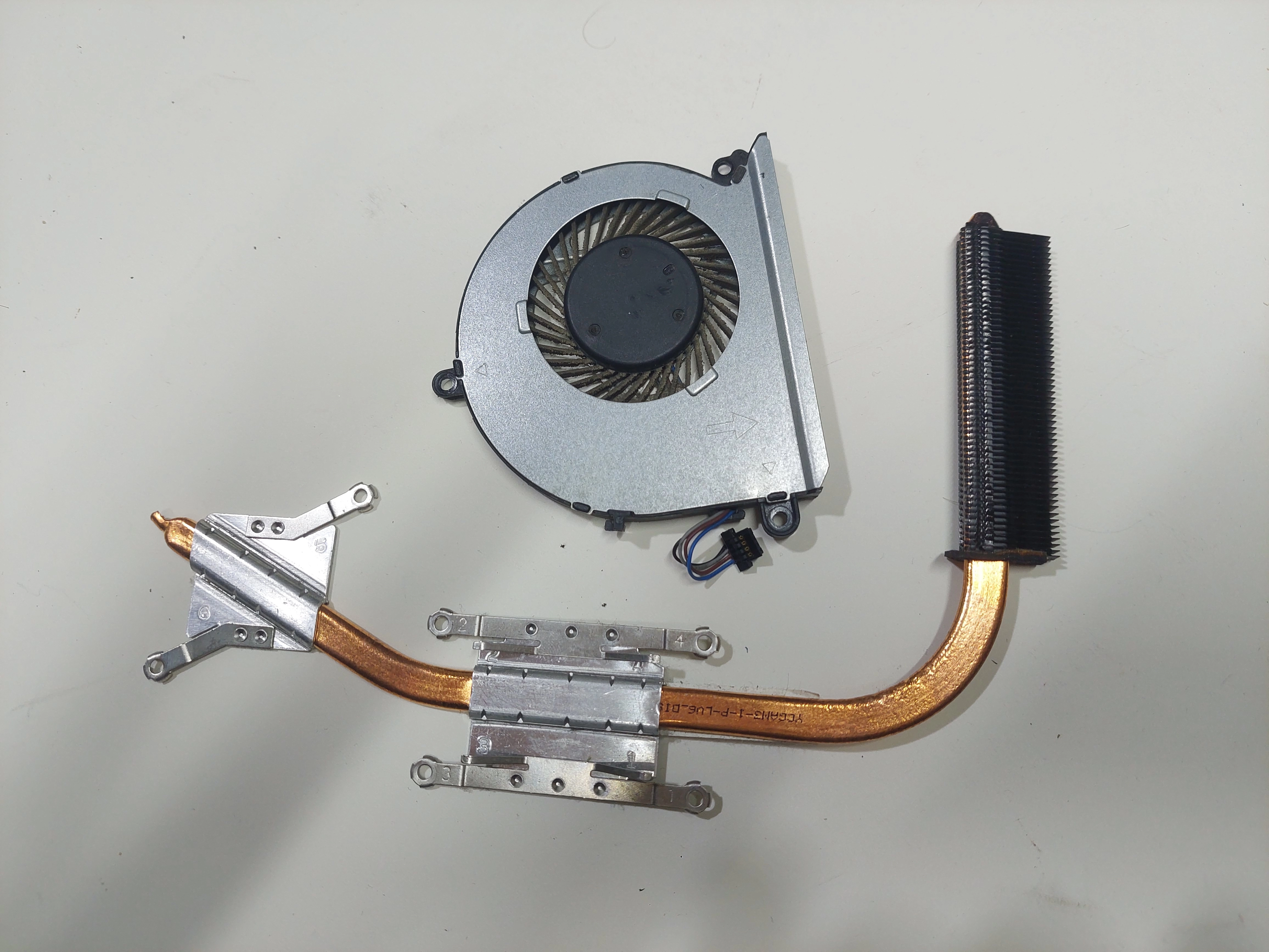 Lenovo%20ideapad%20V310-15IKB%20CPU%20Soğutucu%20%20Fan%20856359-001%20NFB76A05H