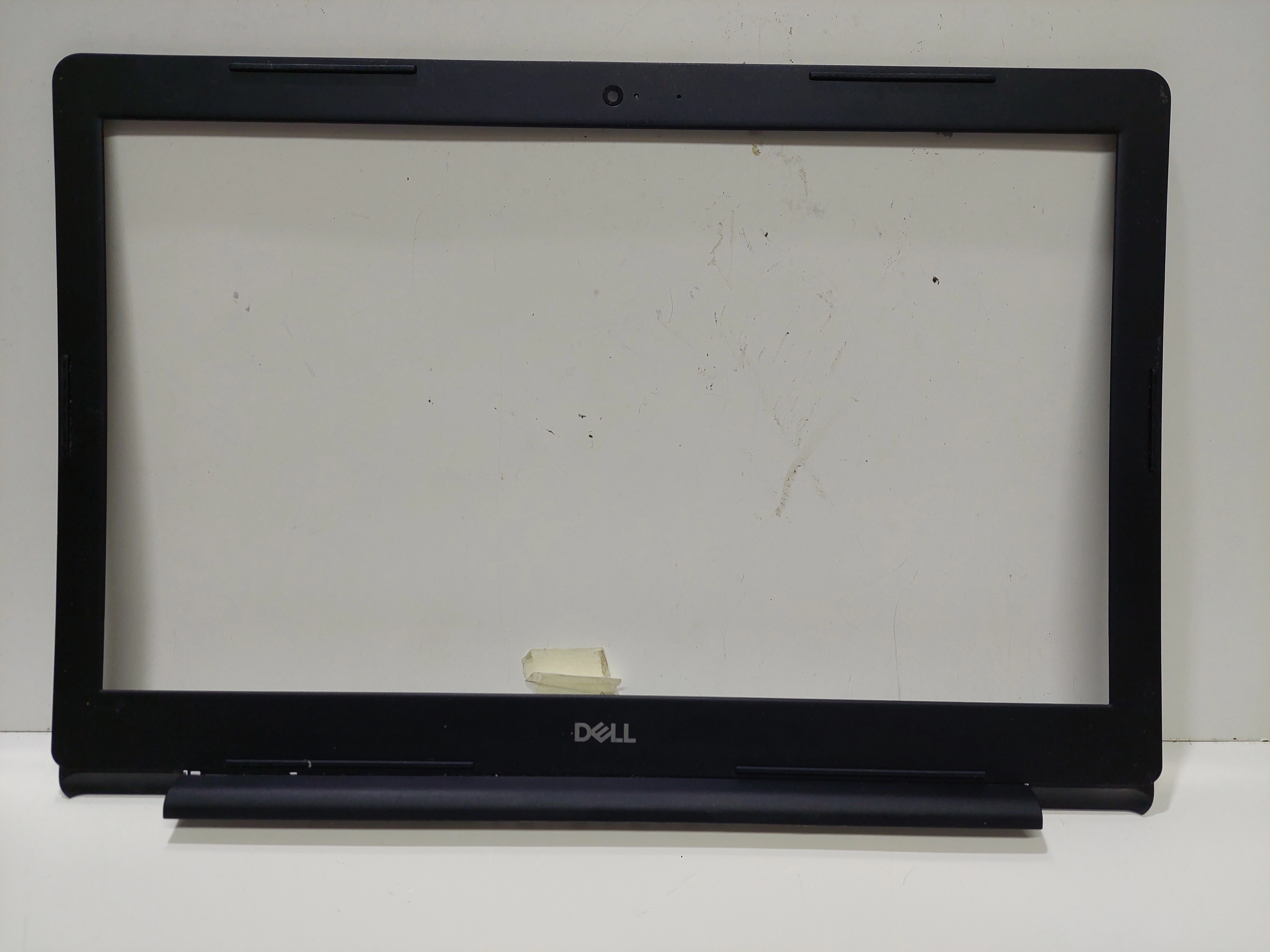  Dell Inspiron 3581 3580  3780  BEZEL AP2EM000600  / CN 0FCCVD JTN00 
