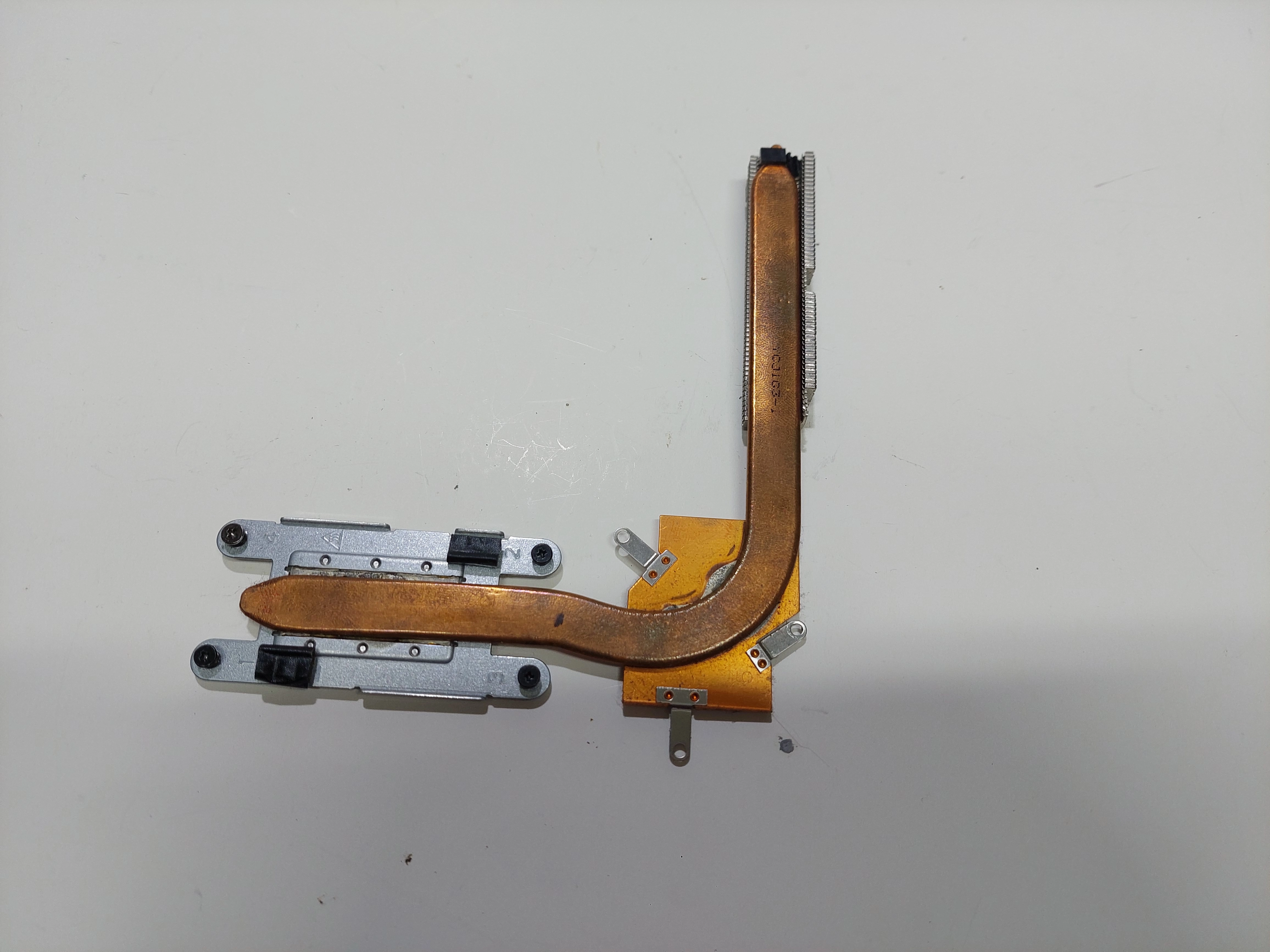Dell%20Inspiron%203581%203780%20%20%203580%20CP%20FAN%20BAKIRI%20AT2EI0020R0%200V1DCR%20