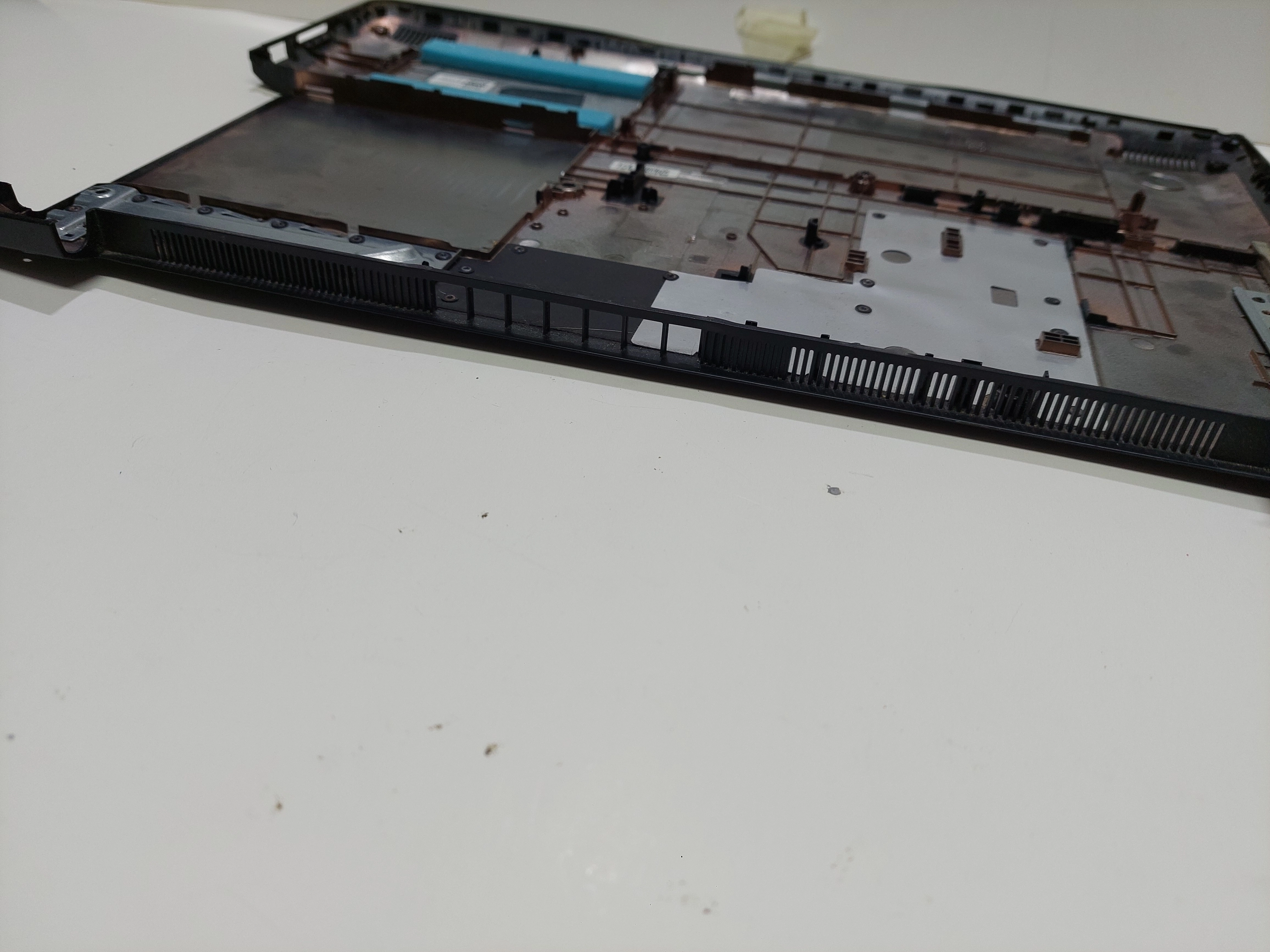  Dell Inspiron 3581 3580  3780   Alt KASA BIA01 G0KKJ  / CN 0G0KKJ JTN00  / EDI54 2SW0  