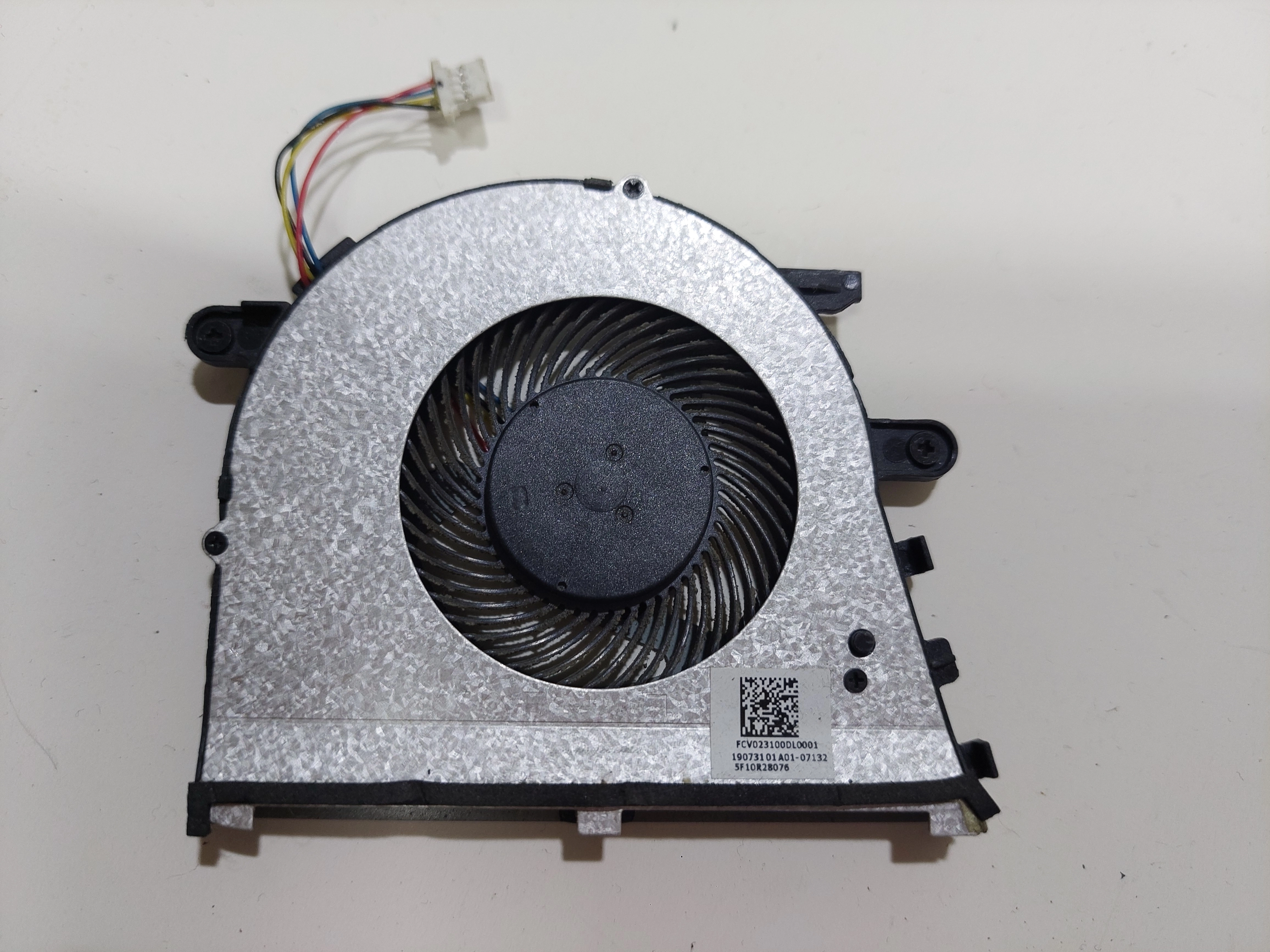  Lenovo V130-15IKB 81HN CPU FAN SOĞTUCU FCV023100DL0001
