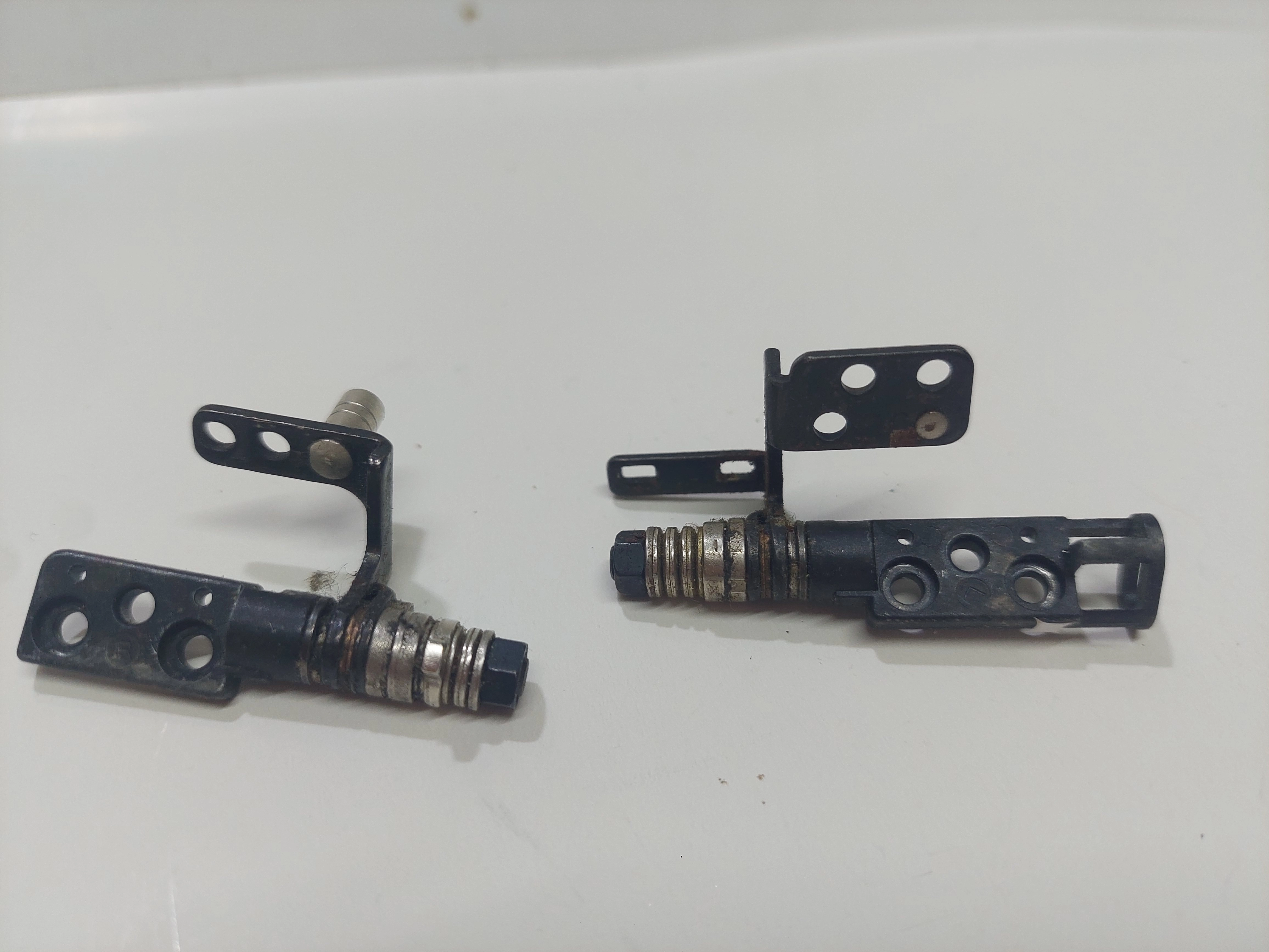 HP Pavilion Dv2000 Dv2500 SAĞ SOL MENTEŞE 