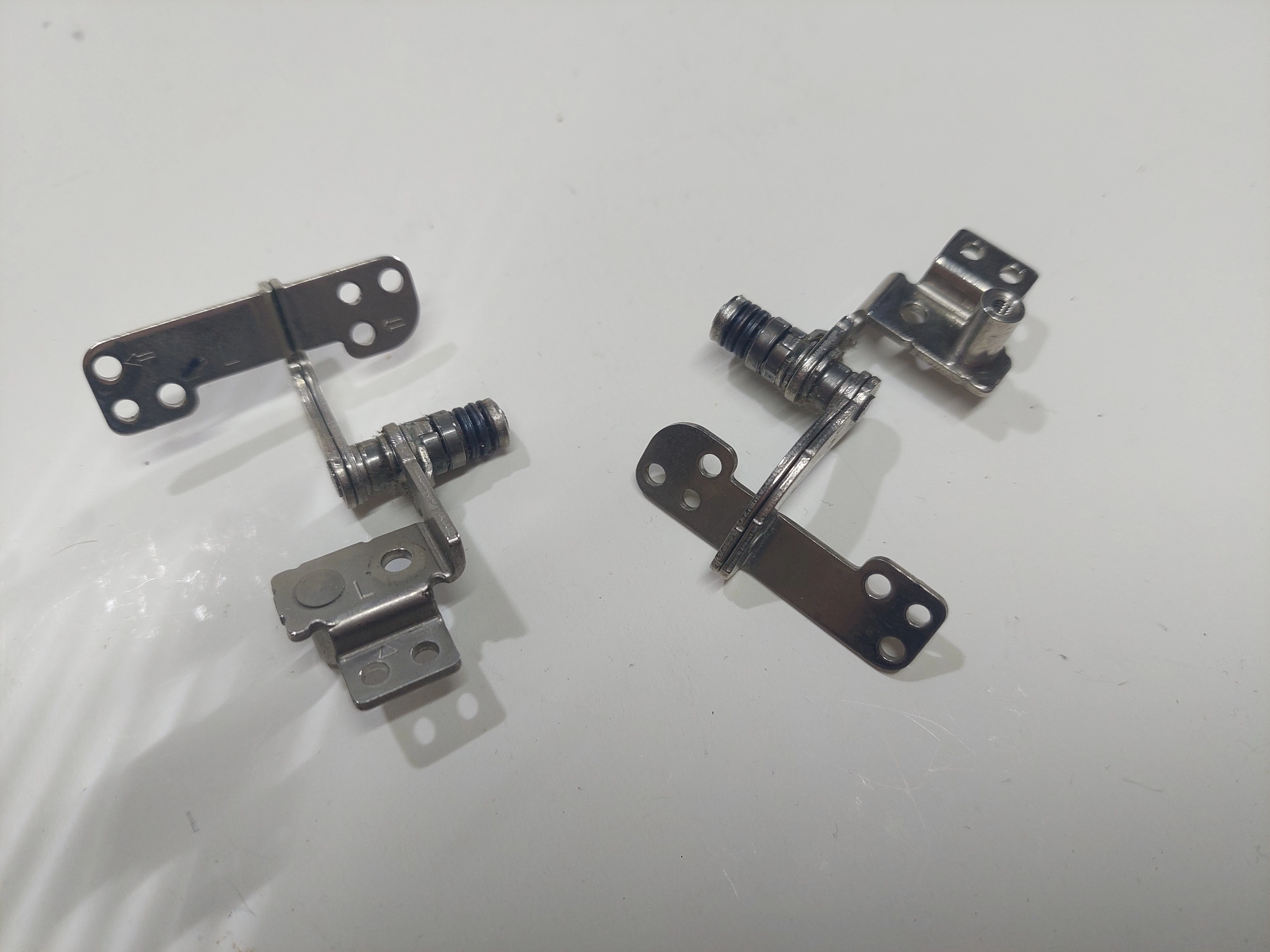 Samsung NP-R540 SAĞ SOL MENTEŞE  HINGE