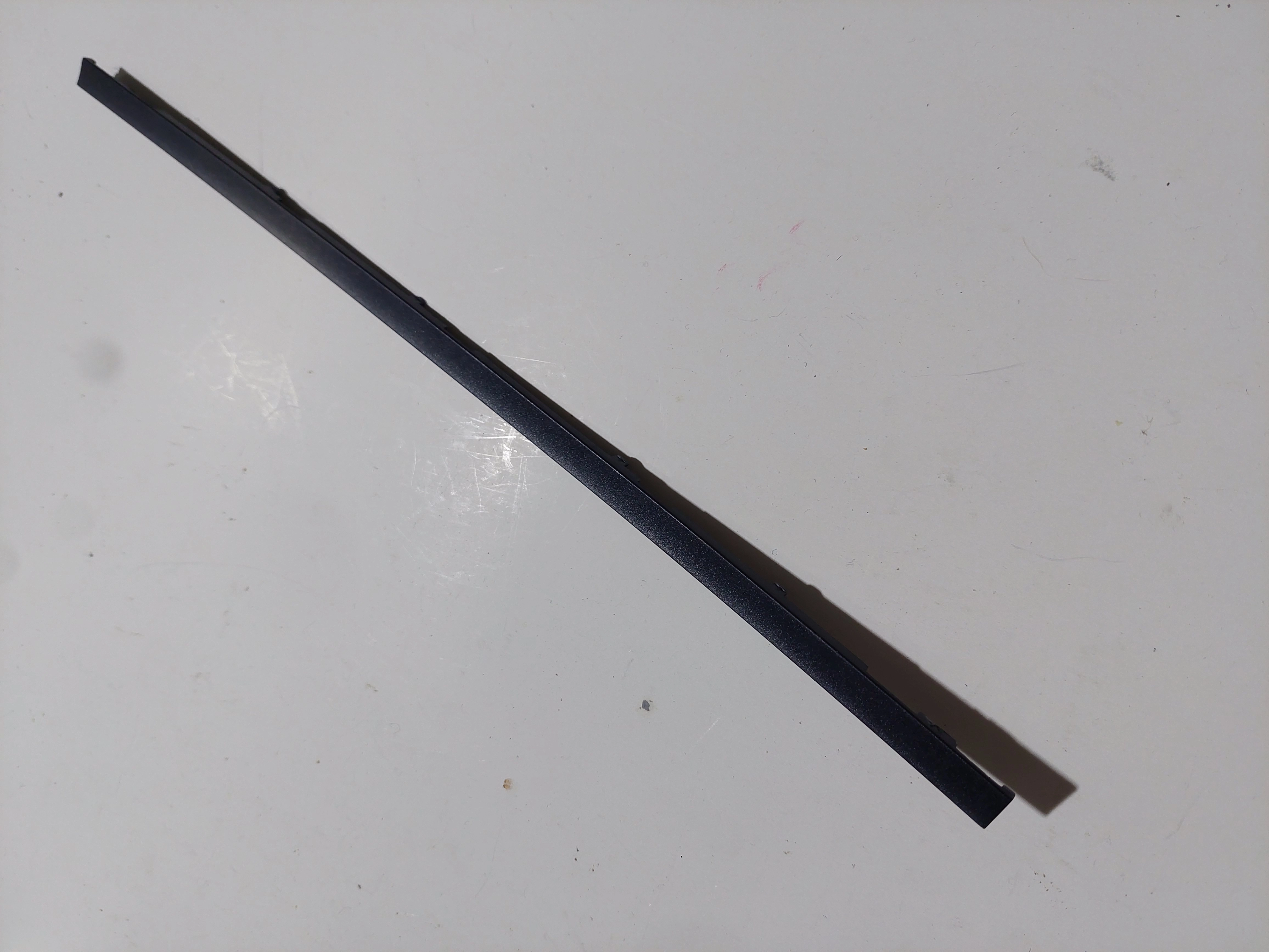 TOSHIBA SATELLITE C600 C600-C11B  ÜST KASA ÇITASI SERİSİ 6051B0673501
