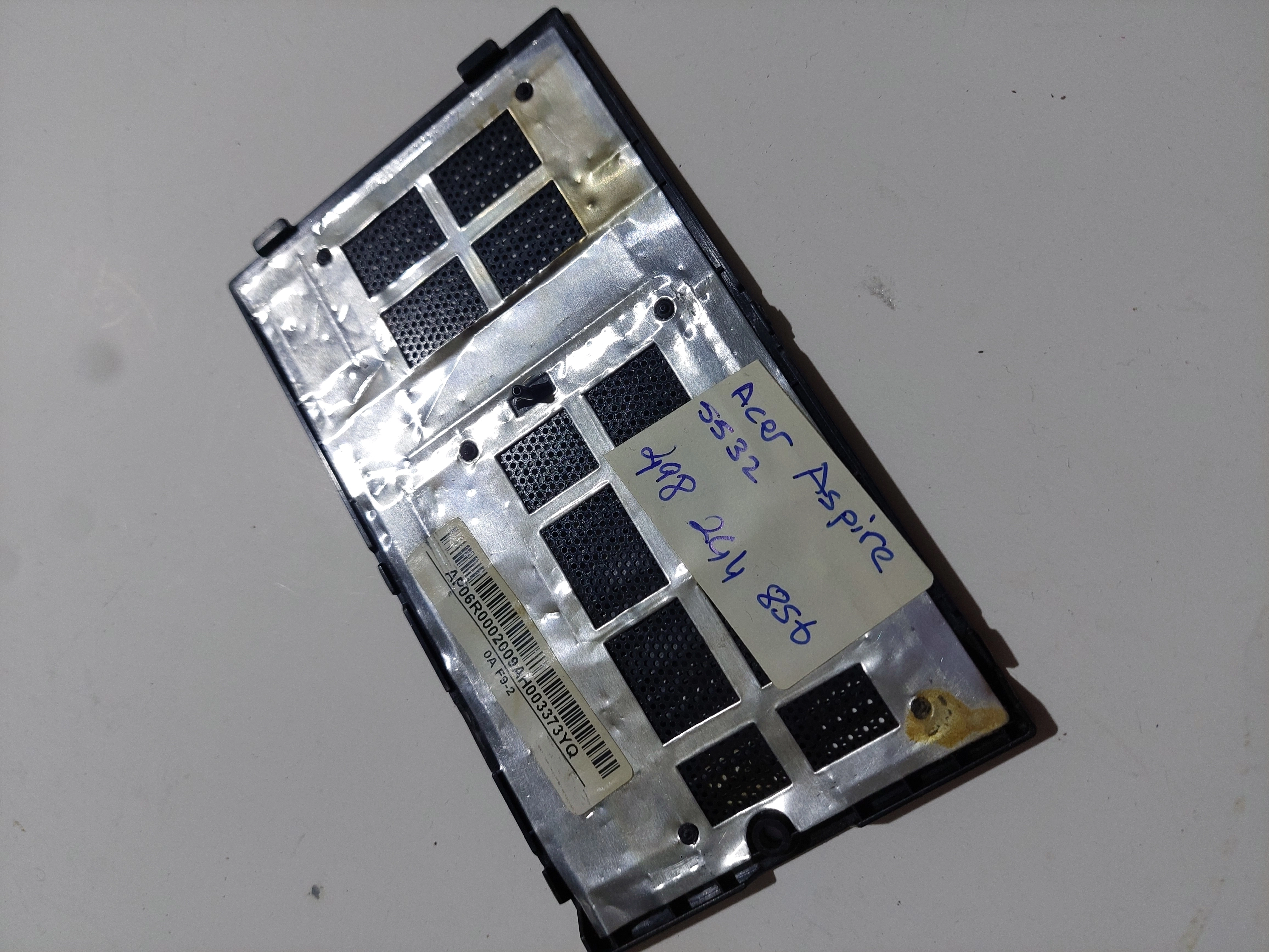 Acer Aspire 5541 -  HDD kapağı AP06R0002009