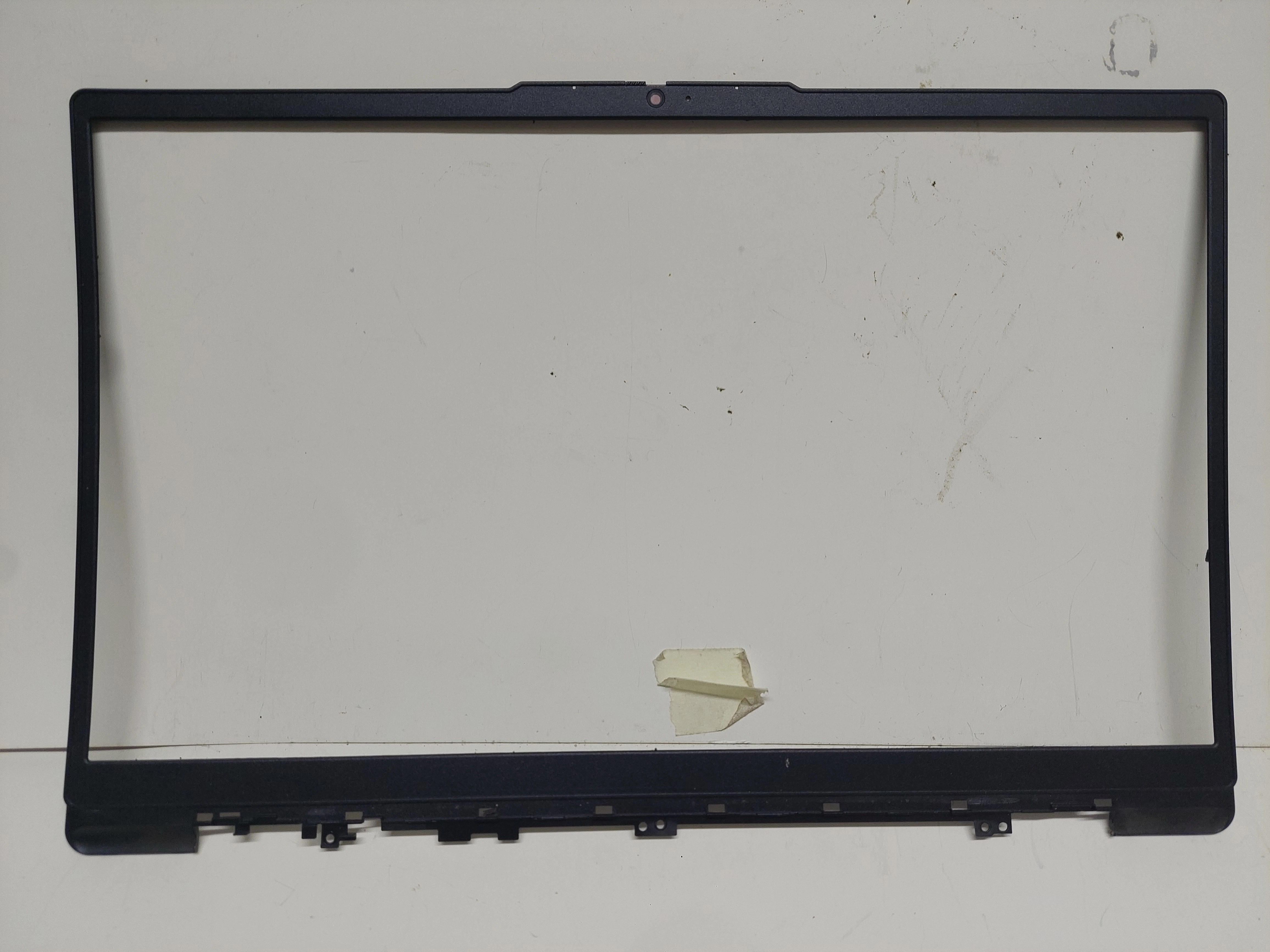  Lenovo, IdeaPad Slim 3 15IAN8 BEZEL ÇERÇEVE  AP2XP000200SLH1 KS580