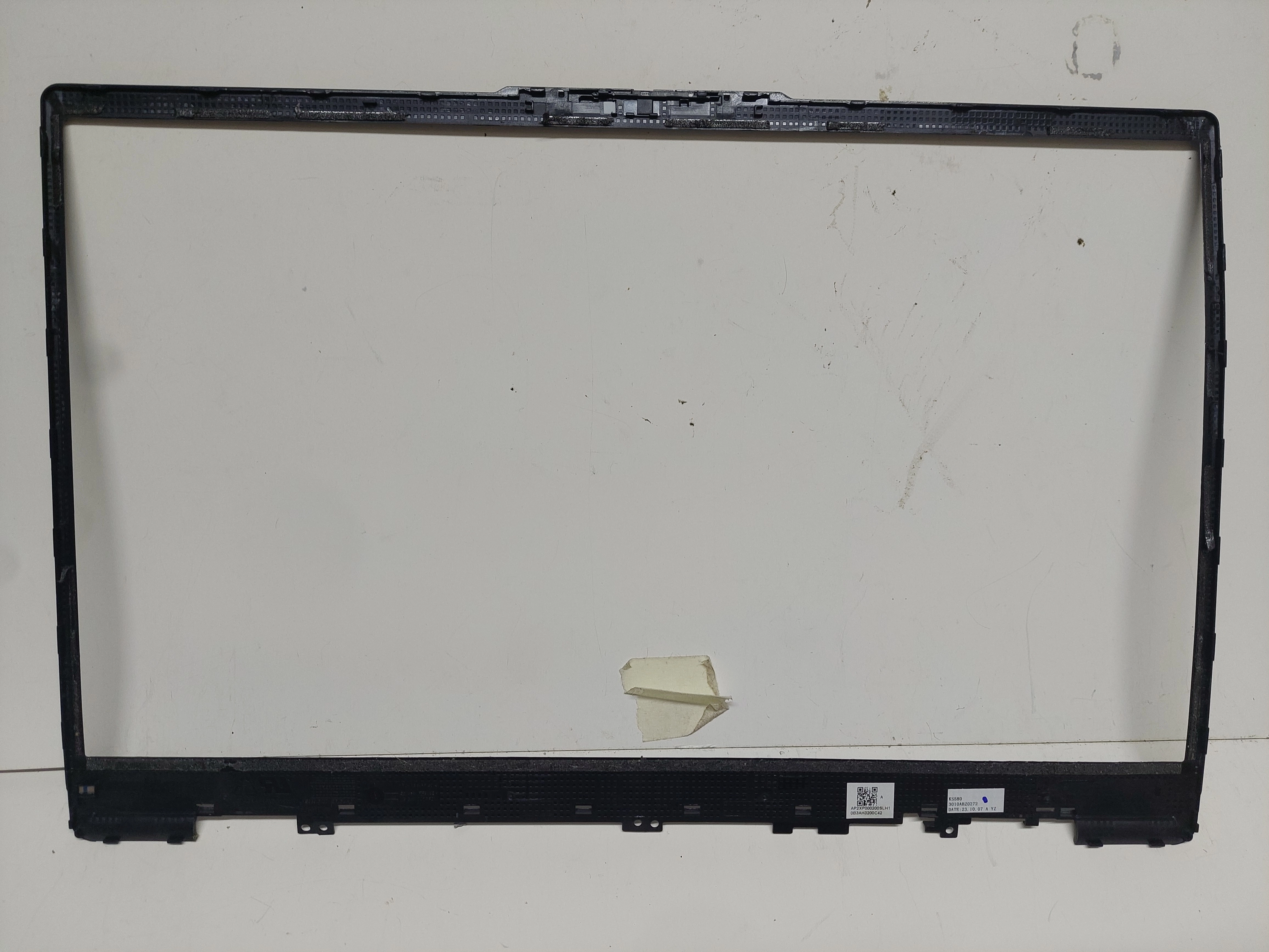  Lenovo, IdeaPad Slim 3 15IAN8 BEZEL ÇERÇEVE  AP2XP000200SLH1 KS580