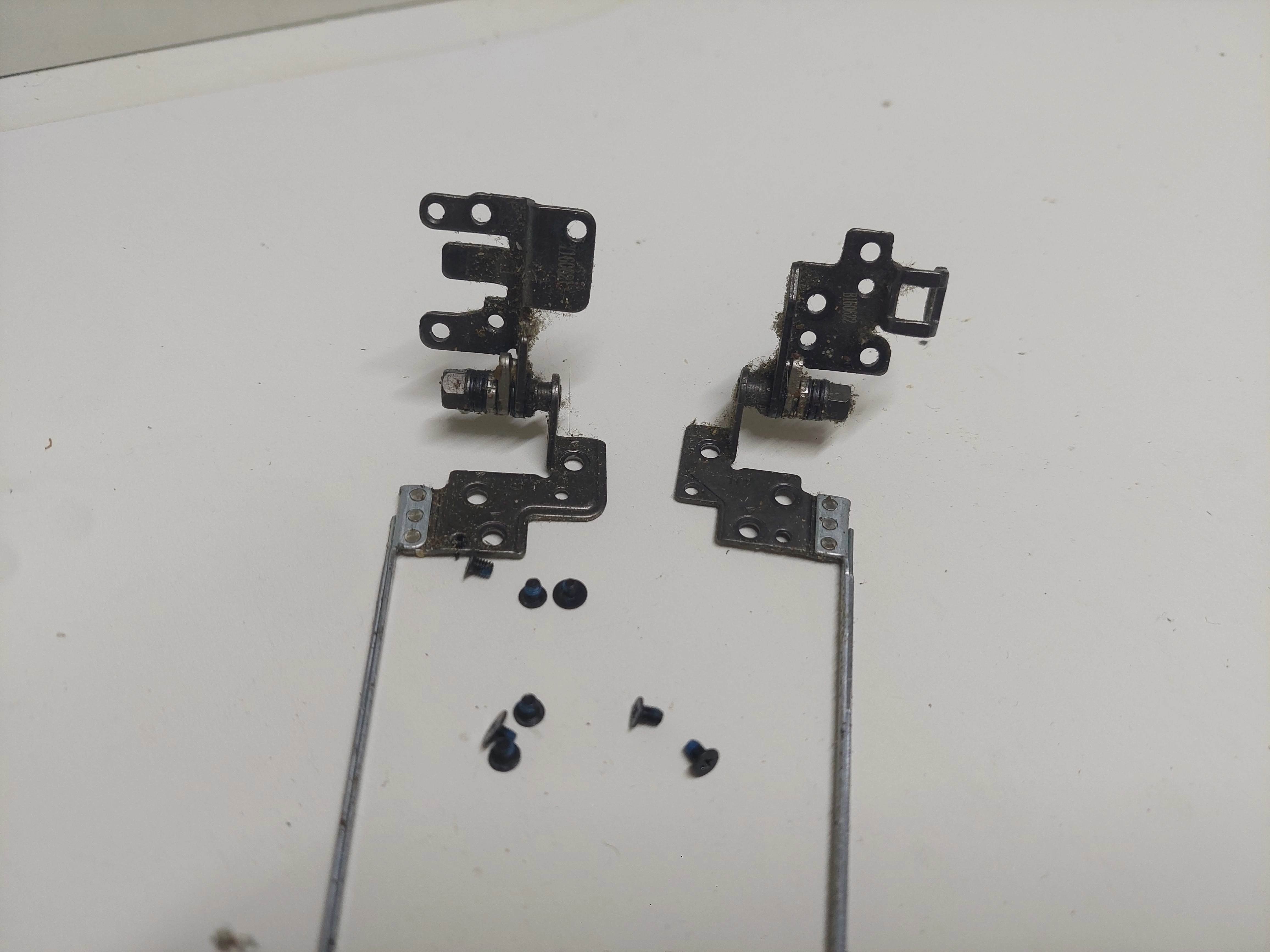 ACER ASPIRE E5-575G-74E2 // N162 SAĞ SOL MENTEŞE  hinges L & R FBZAA014010 FBZAA015010