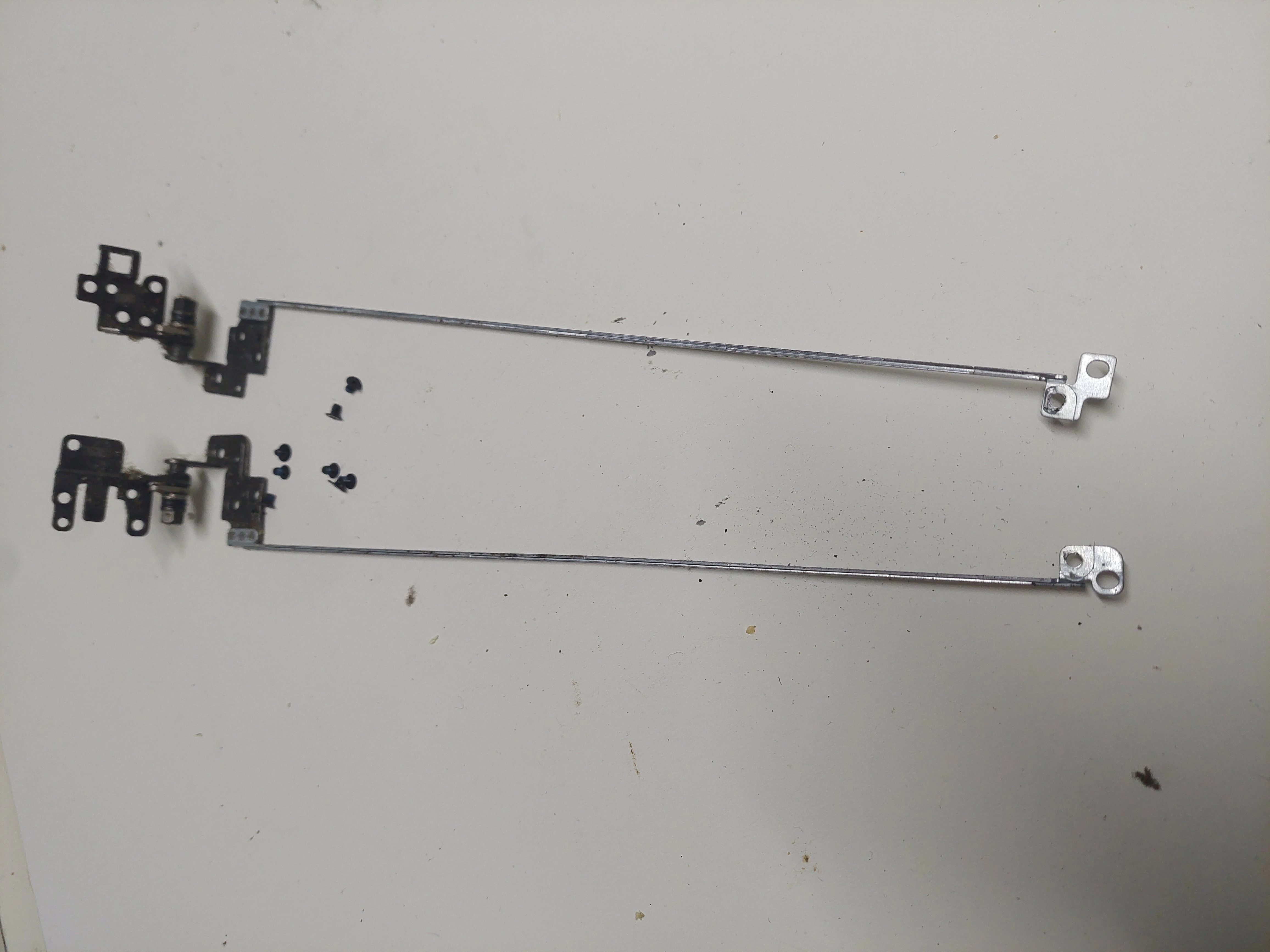 ACER ASPIRE E5-575G-74E2 // N162 SAĞ SOL MENTEŞE  hinges L & R FBZAA014010 FBZAA015010