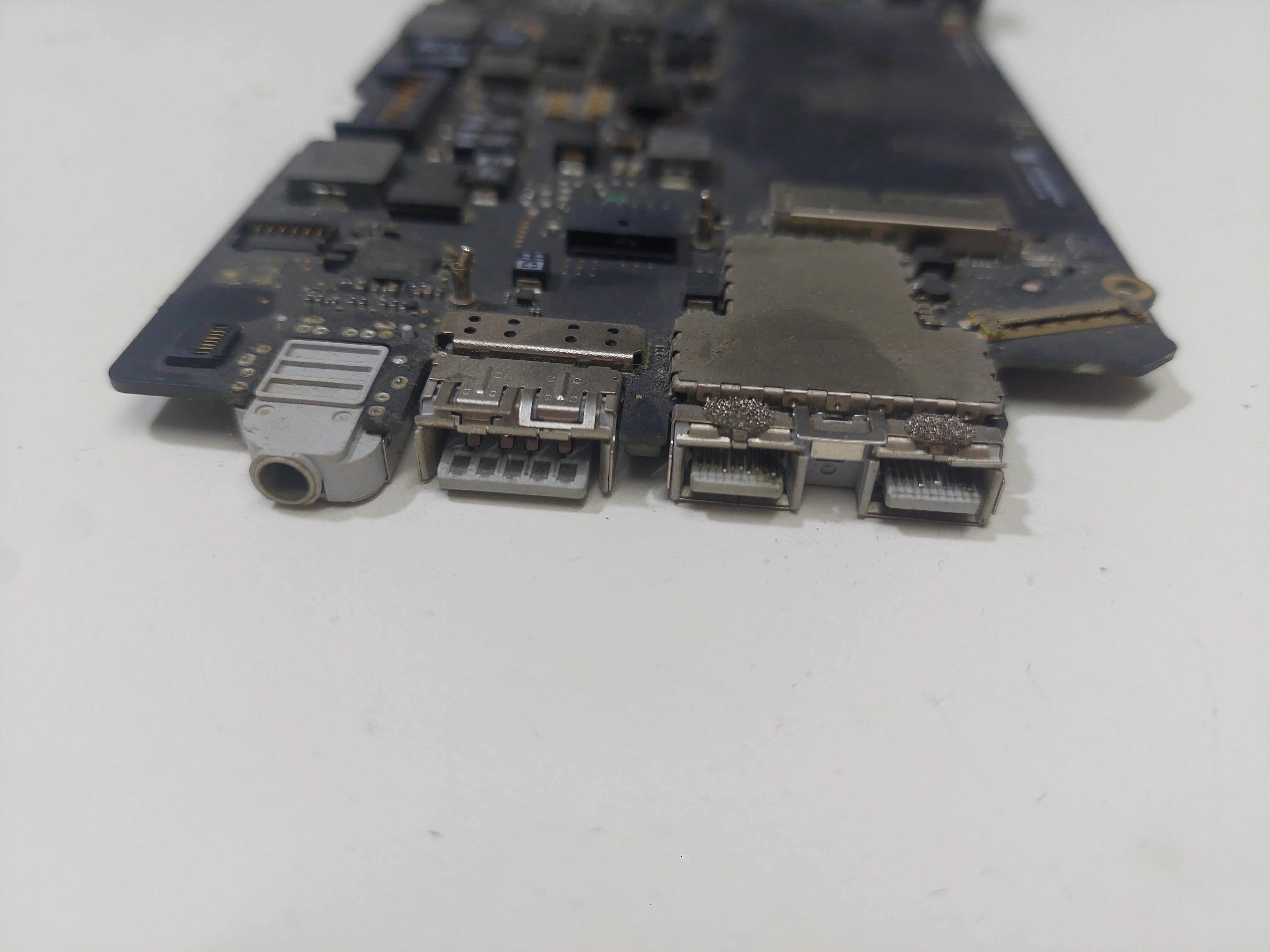 MacBook Pro 13’’ A1502  Anakart  21PGPMB04K0 ARIZALI