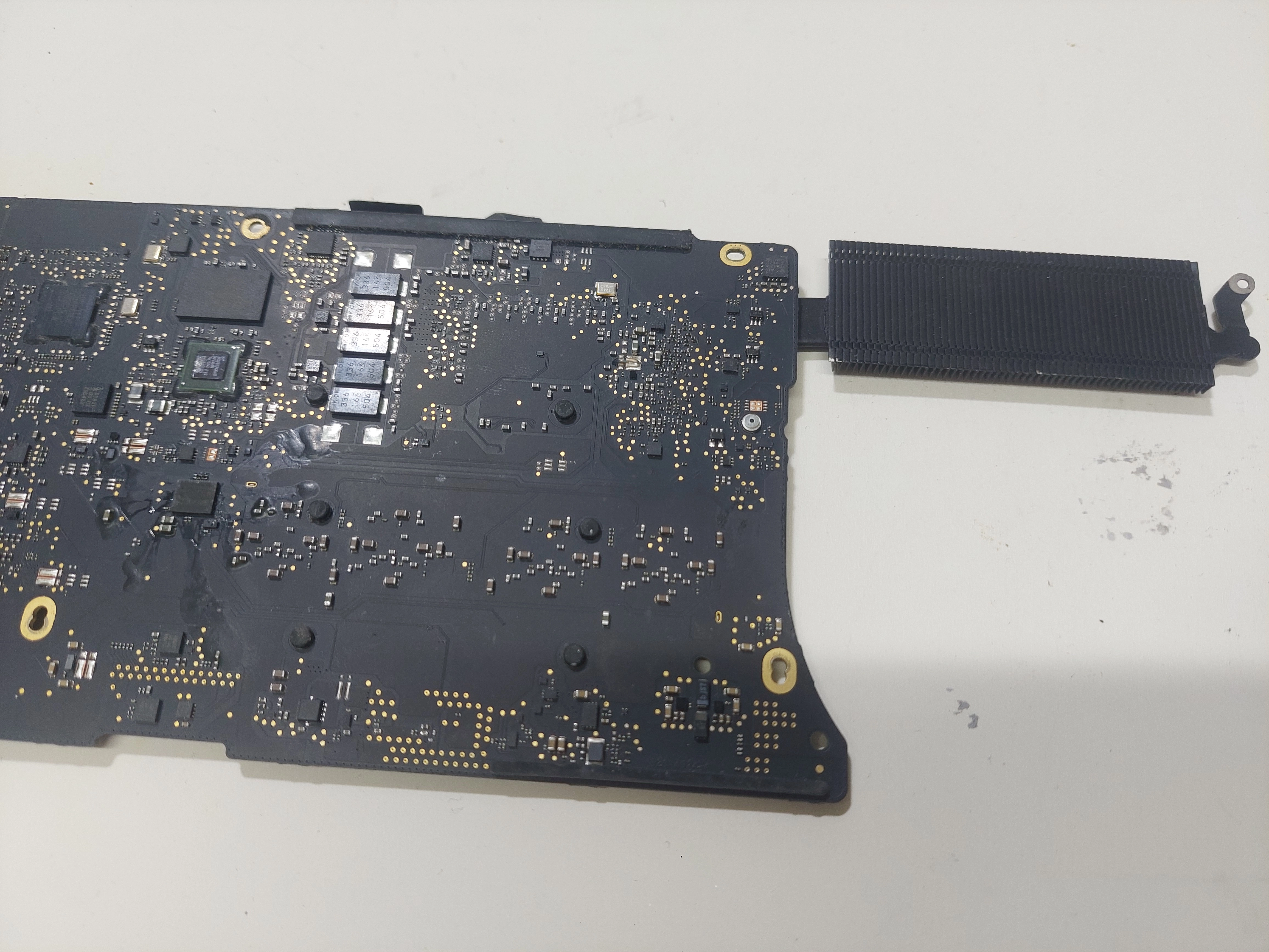 MacBook Pro 13’’ A1502  Anakart  21PGPMB04K0 ARIZALI
