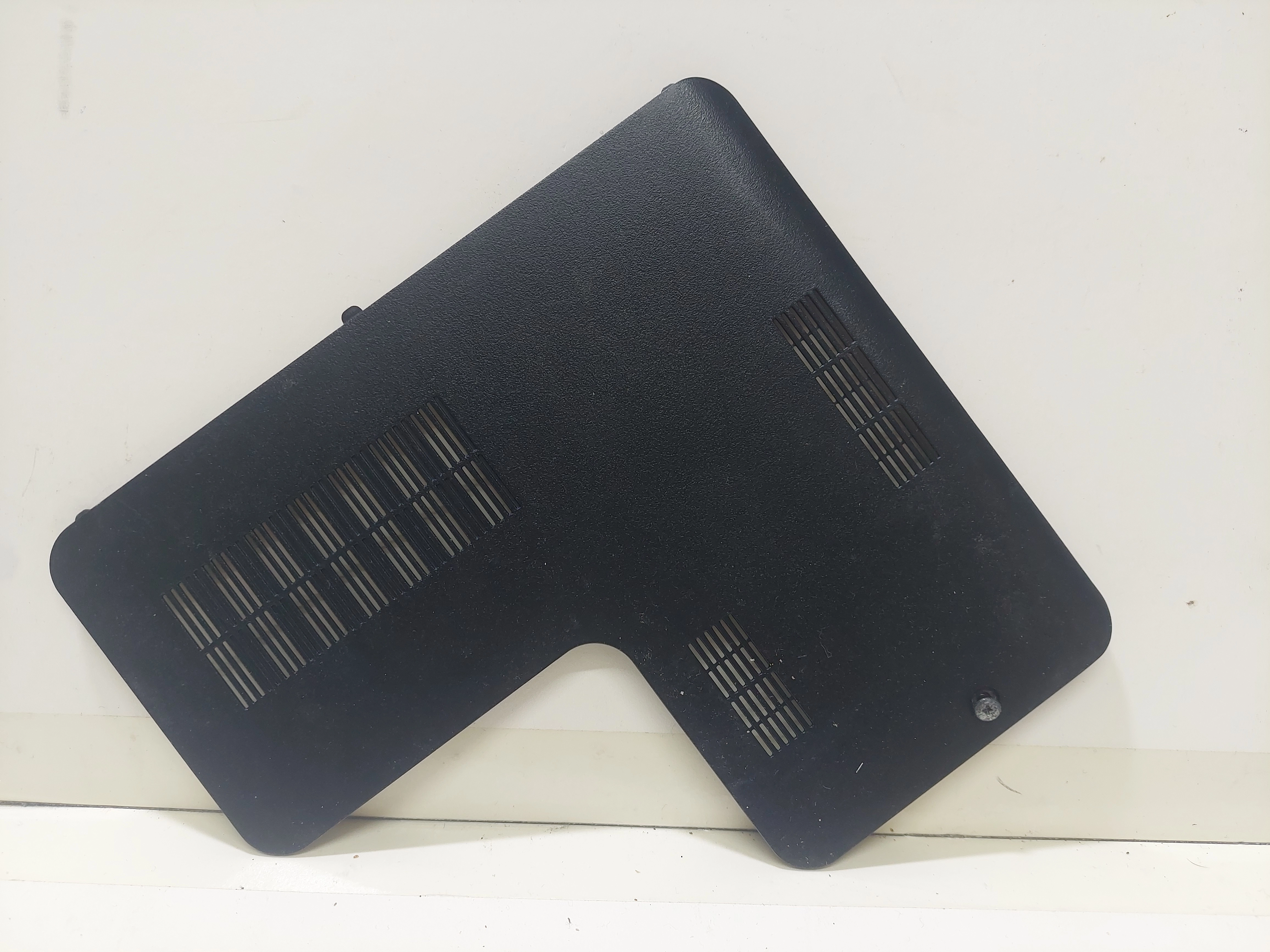 Toshiba Satellite C55 ALT KASA KAPAĞI C55D-A5304  / V000949680