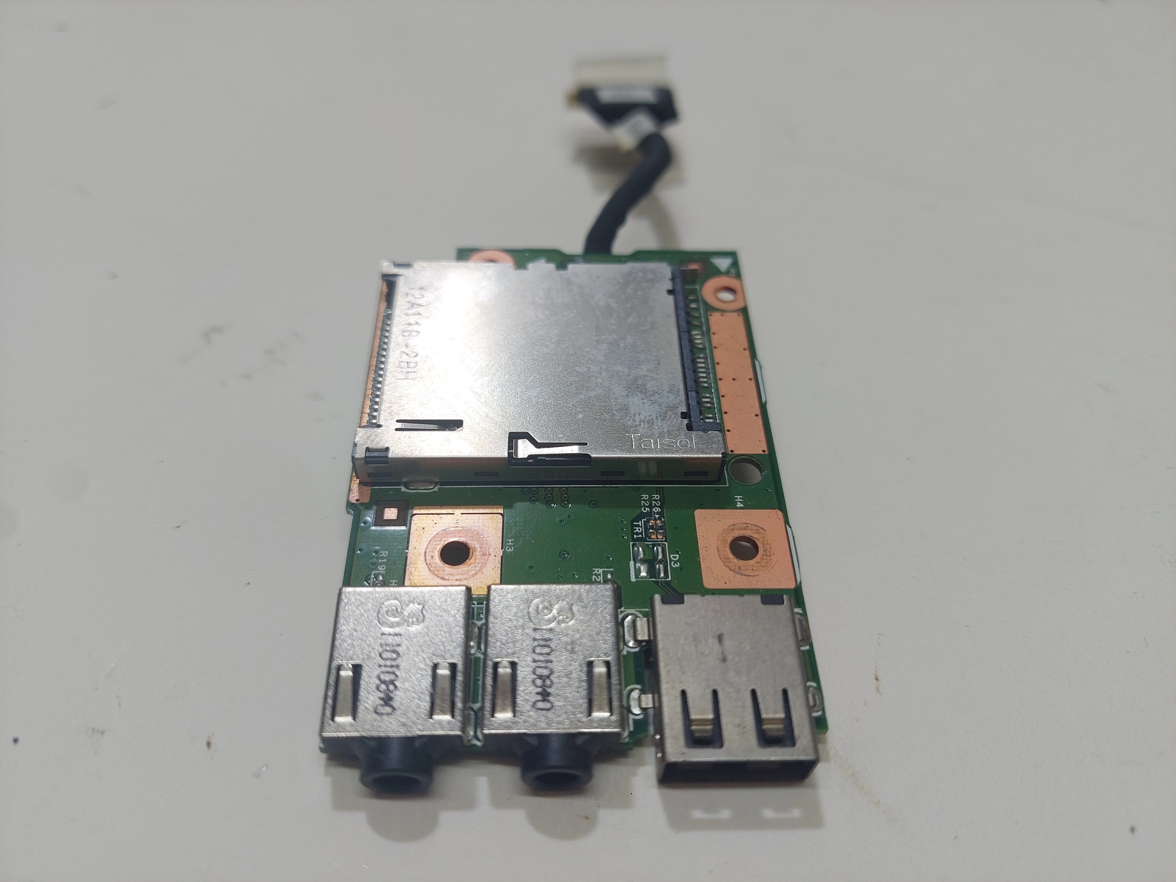  Lenovo Ideapad V570 USB SES KARTI 55.4IH02.001G