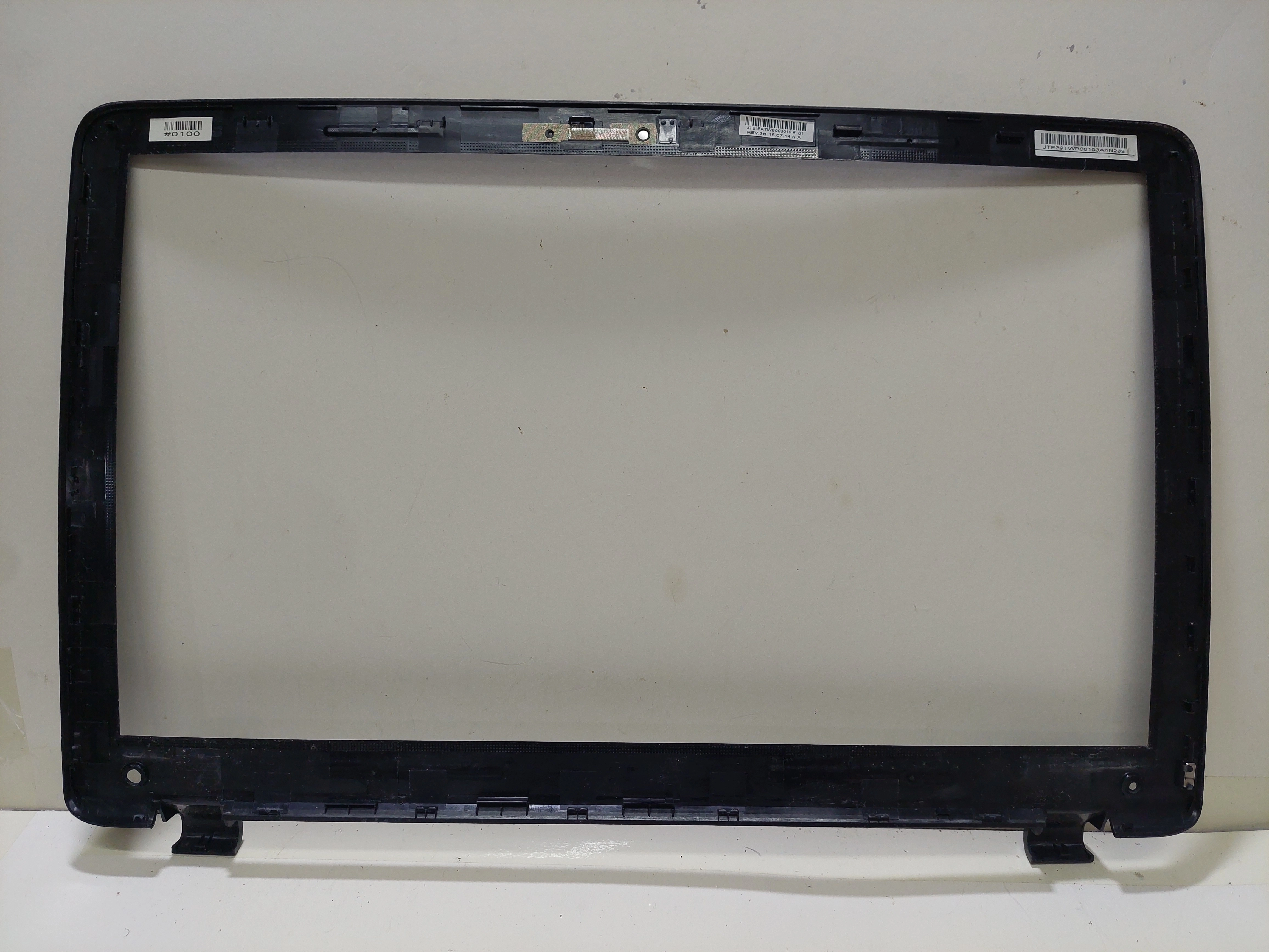 Grundig GNB  1584 A1 BEZEL ÇERÇEVE JTE39TWB00103A //   JTE36TWB00203A