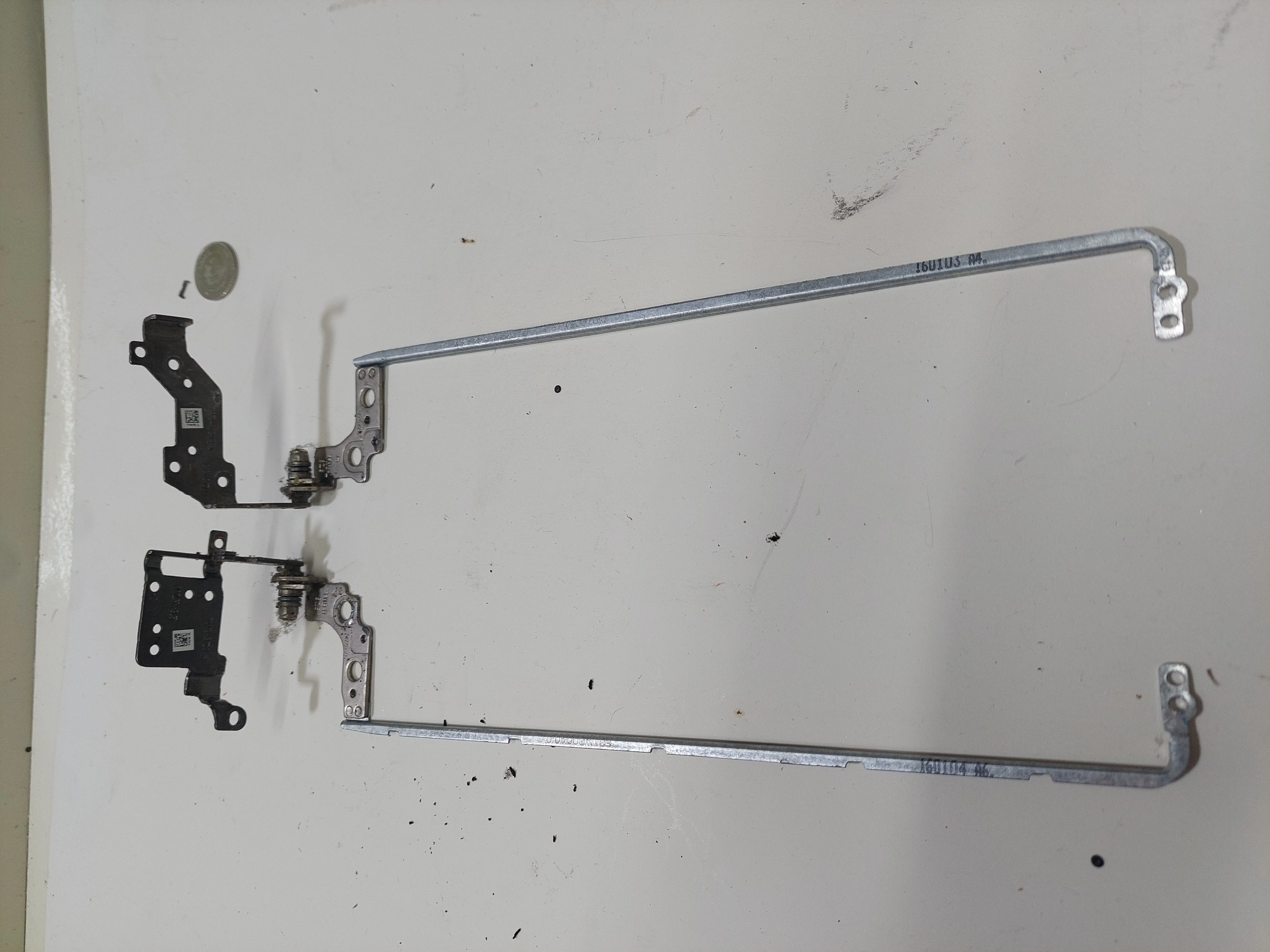 Grundig GNB 1584 A1 SAĞ SOL MENTEŞE FBIWB002010 FBIWB004010