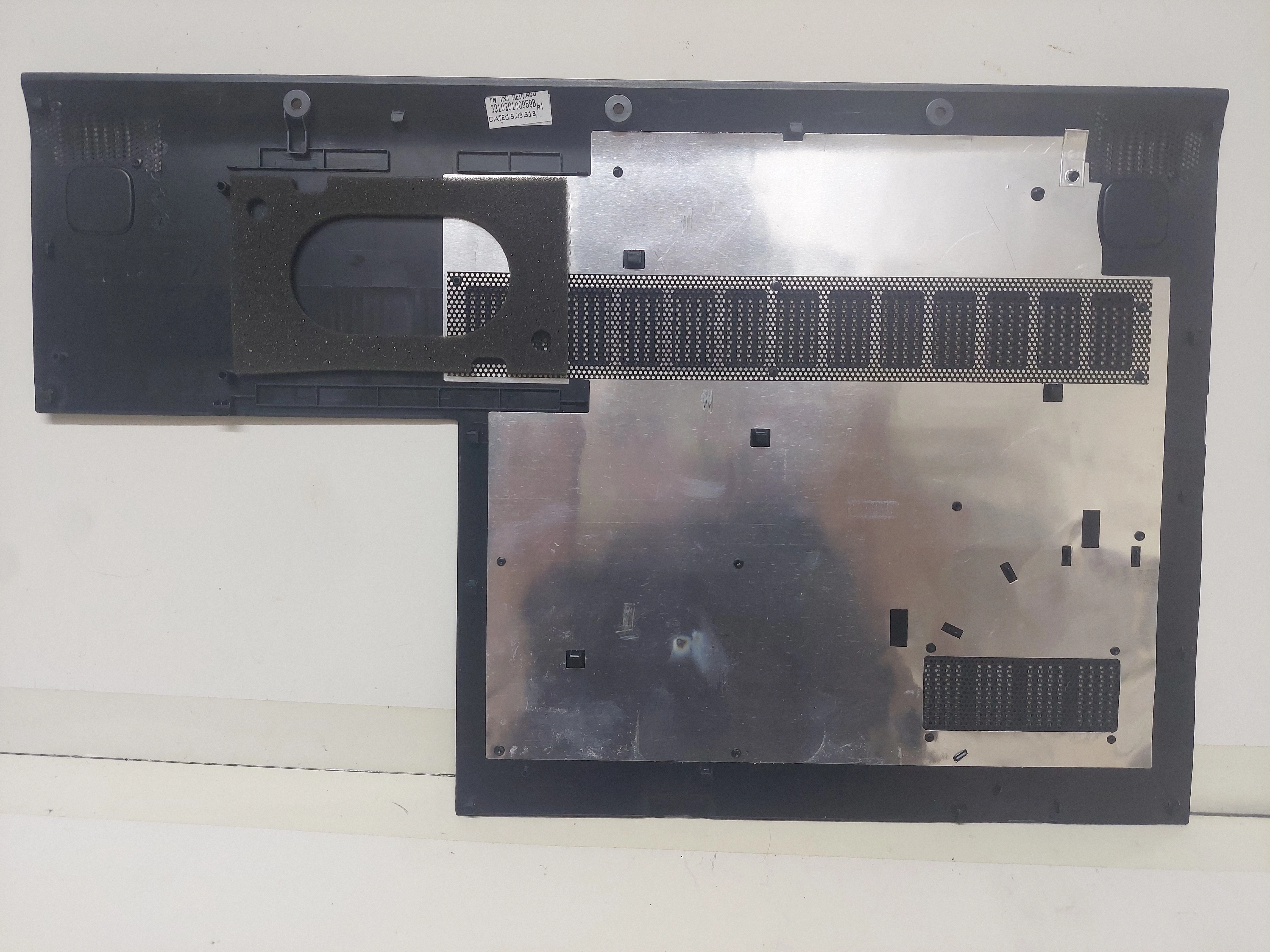 Lenovo Z50 ALT KASA KAPAK 631020100959B / LGLUPOYER5151RF /FAOTH000H00 / LNV7022329884