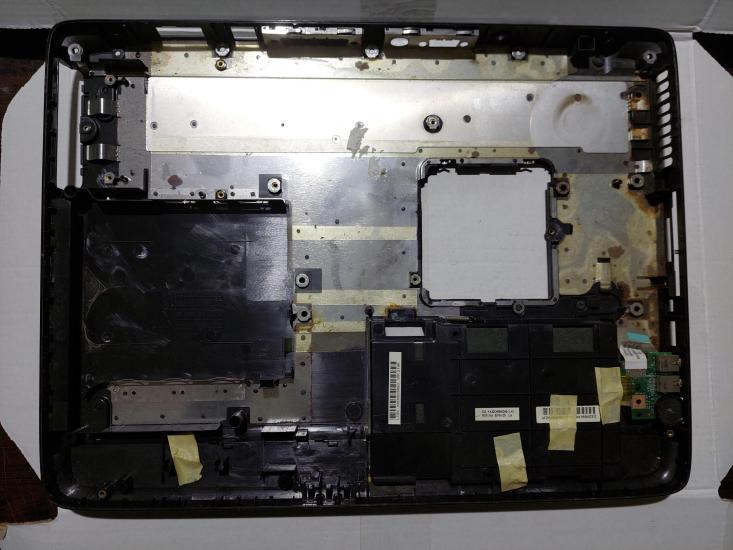 Toshiba Satellite M40X - 116  Alt Kasa  PSM4XE-01K01ETE  FAKM000260-1