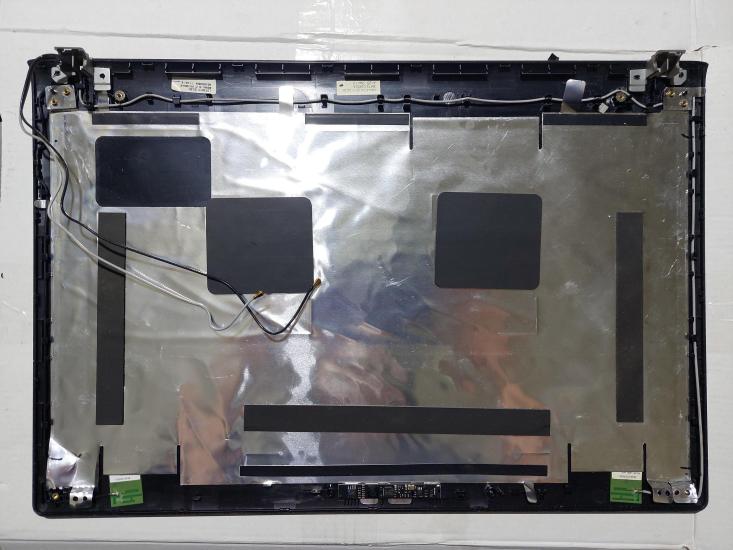 Samsung RV511 RV515 RV509 RV520 S3520 Ekran Arka Kasası  Cover BA75-02850A