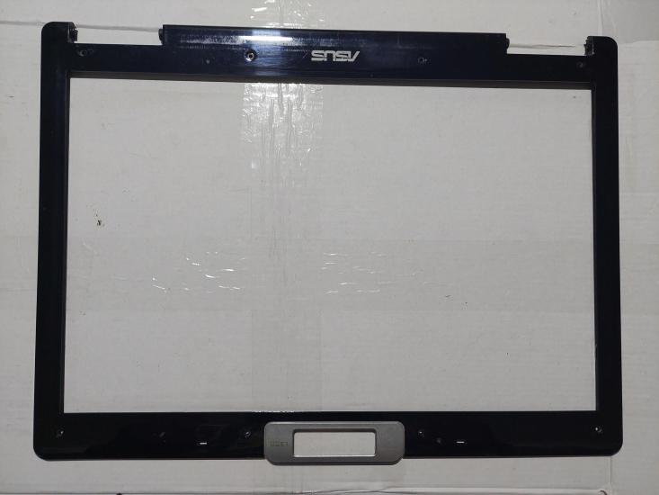 Asus M51V  BEZEL (13GNPR1AP050)