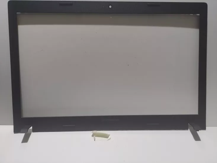 Lenovo Ideapad 300-15 300-15ISK ÖN ÇERÇEVE BEZEL AP0YM000300JKY